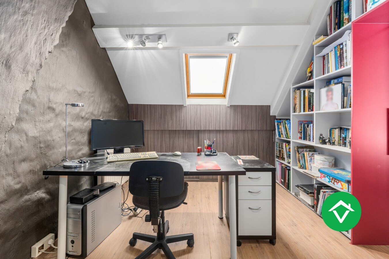 Instapklare woning met 4 slaapkamers en garage te Koekelare 