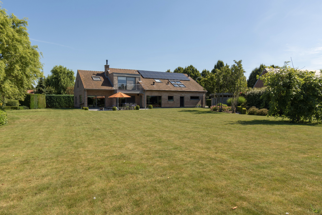 Ruime bemeubelde villa op residentiële ligging te Drongen (Baarle) 