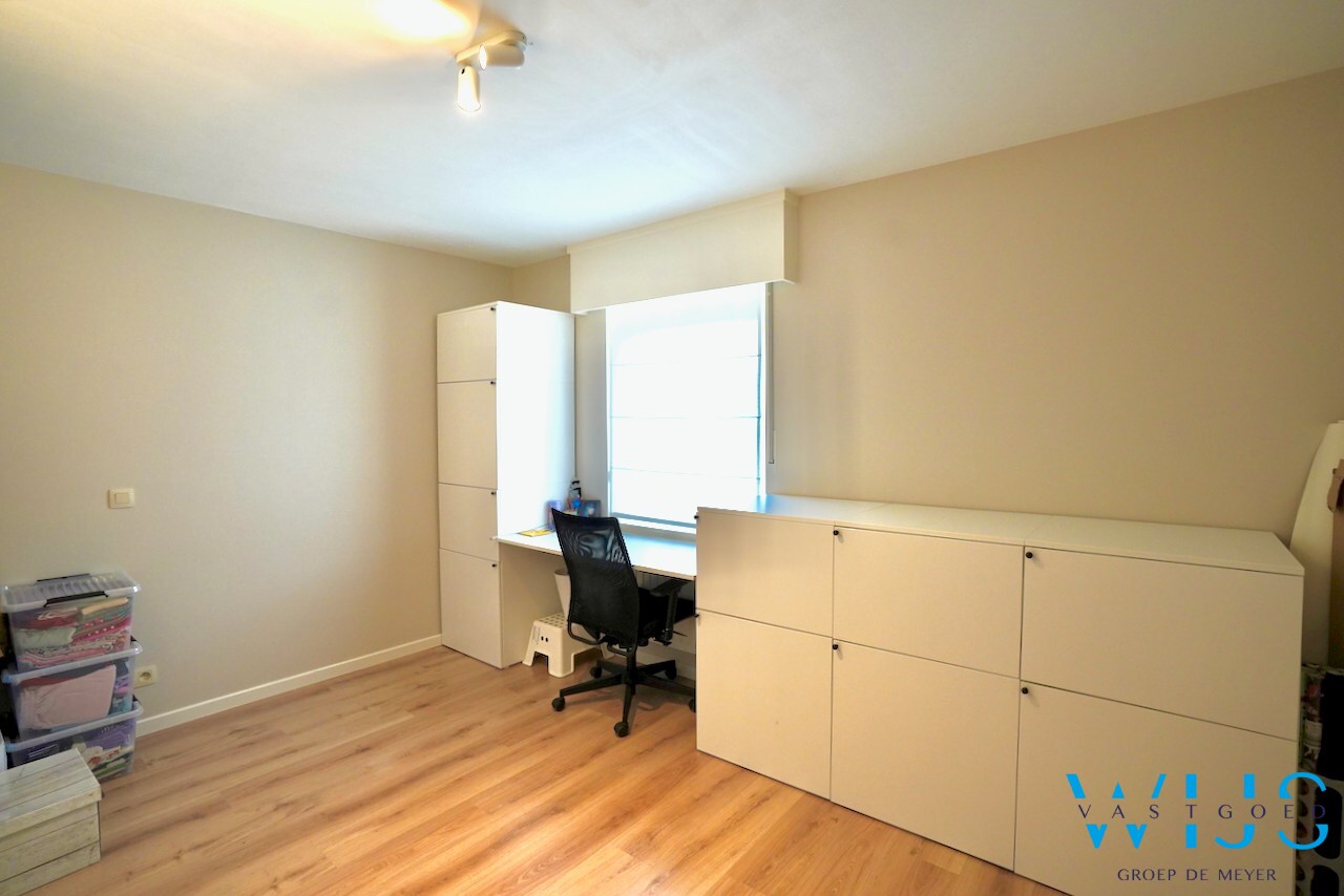 Prachtige recente woning in een zeer rustige wijk te Ertvelde ! 