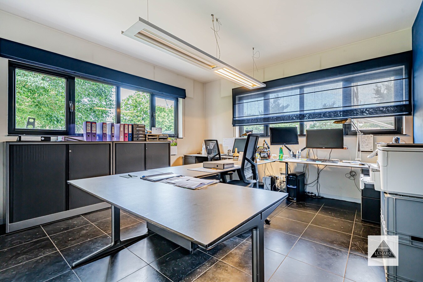Industriegebouw 770m² met kantoren en woonst - perceel 45a 