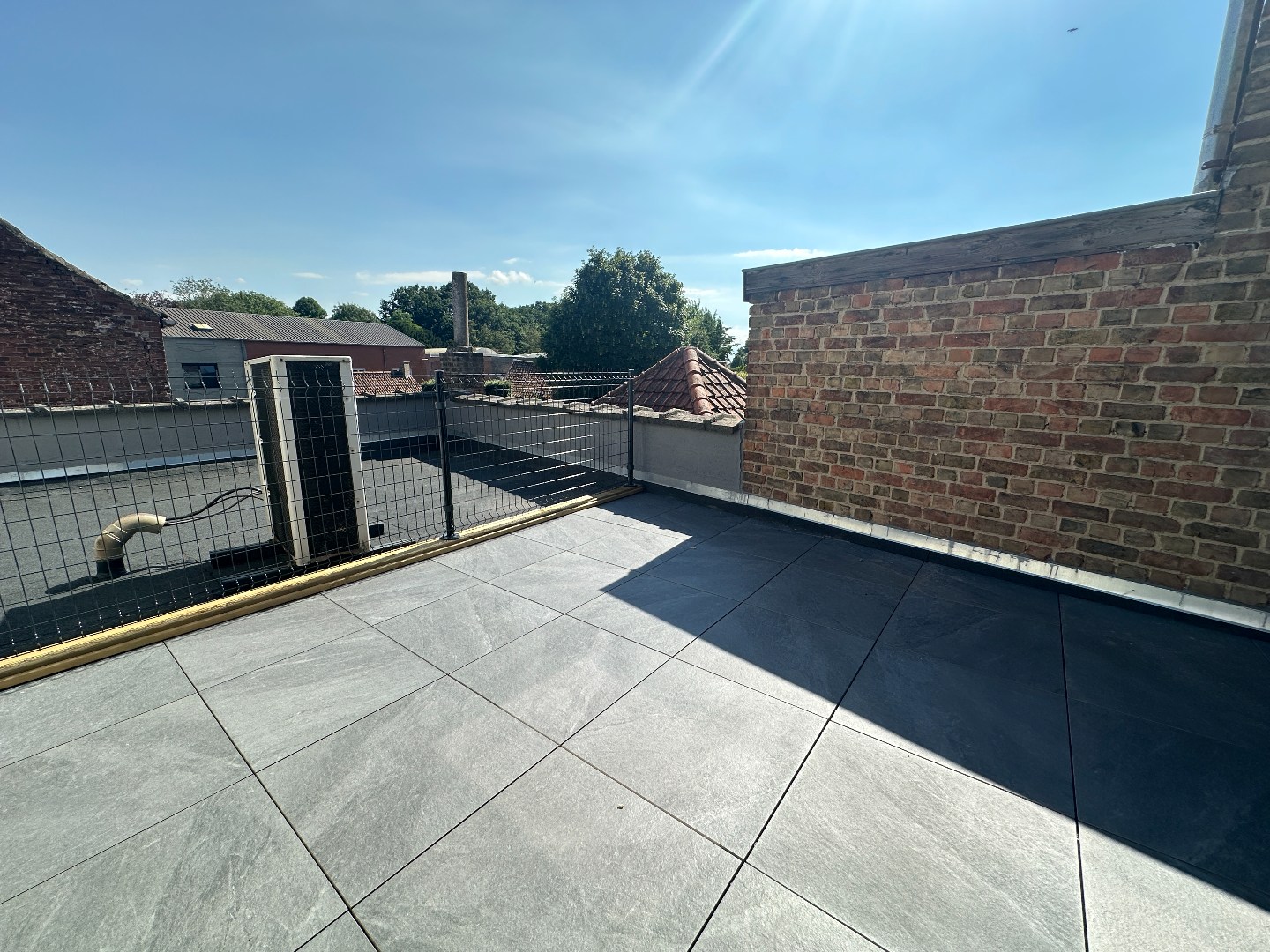 Gerenoveerd appartement met zonnig terras (en garage), Torhout 