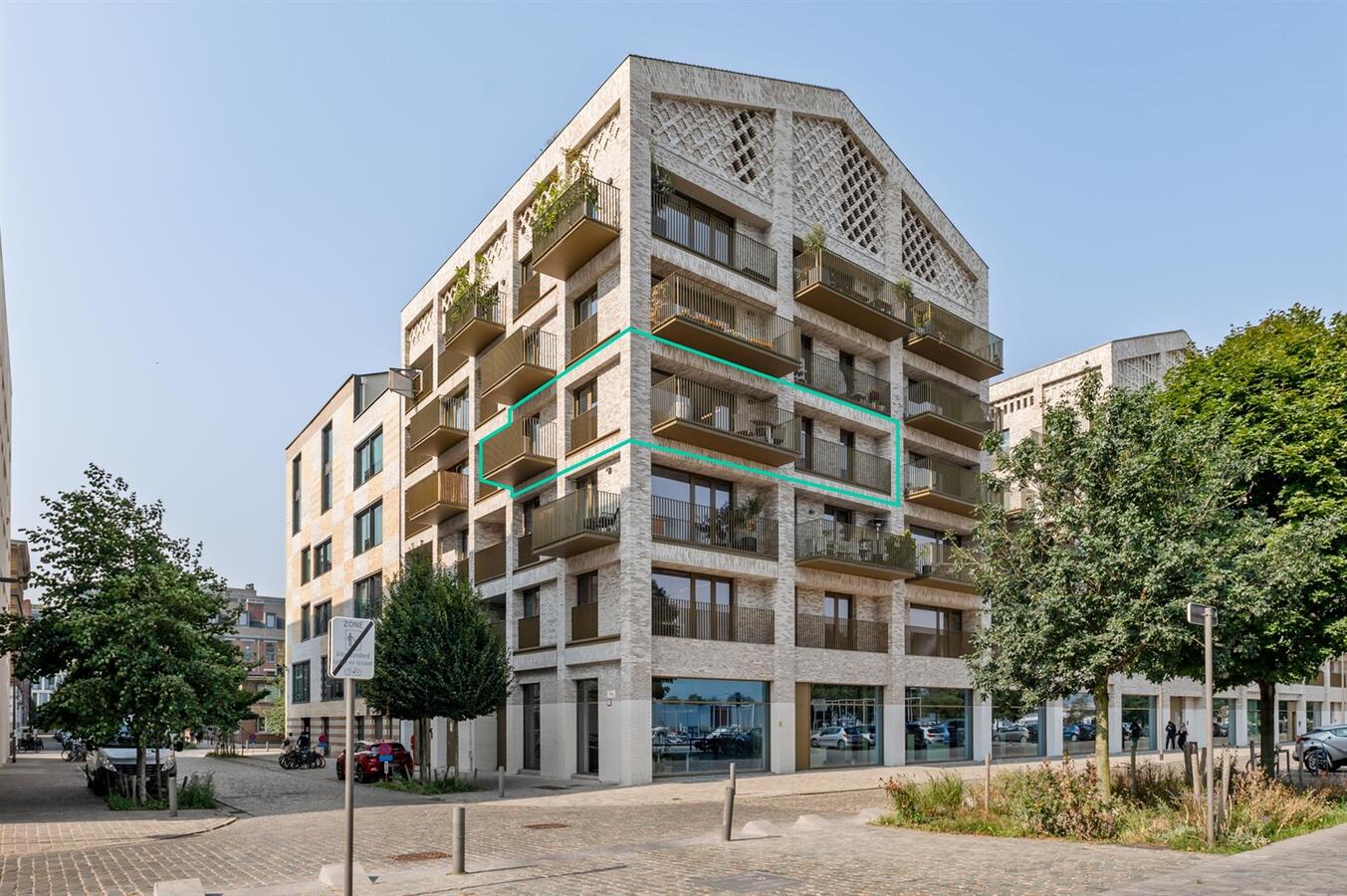 Hoekappartement met terras en uitzicht op 't Eilandje! 