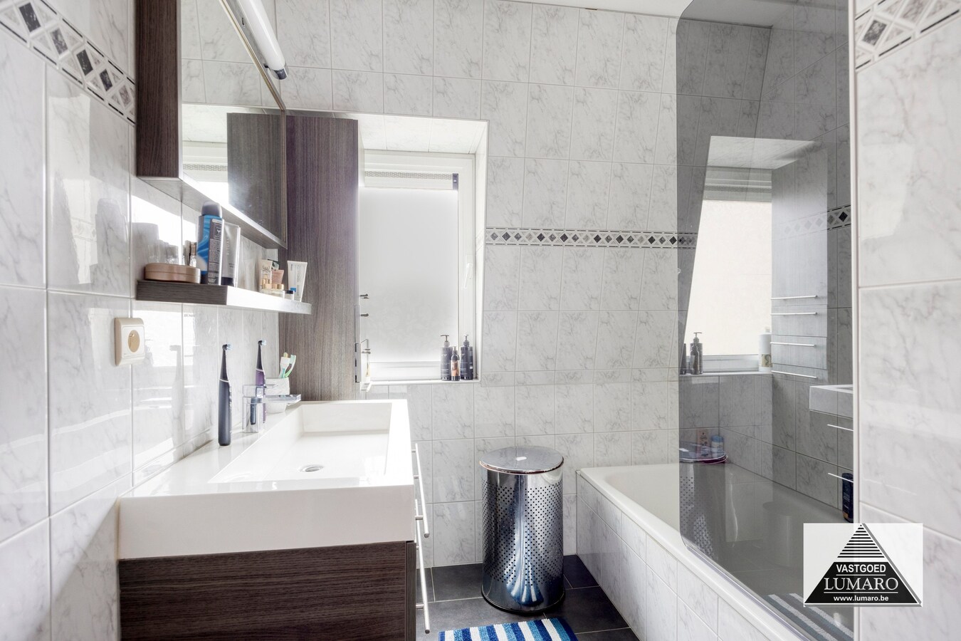Comfortabele woning met privé tuintje, met zonnepanelen. 