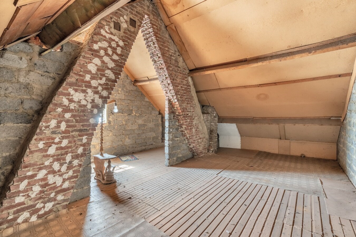 Ruime woning drie slaapkamers 