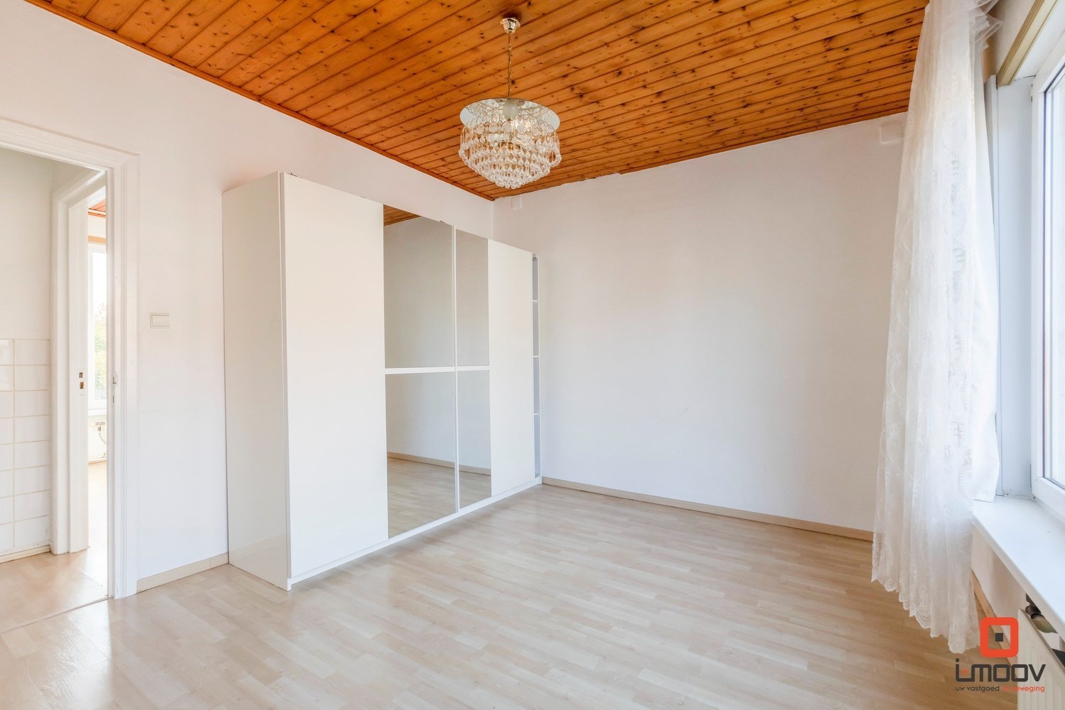 Ruime gezinswoning te koop in Sint-Amandsberg! 