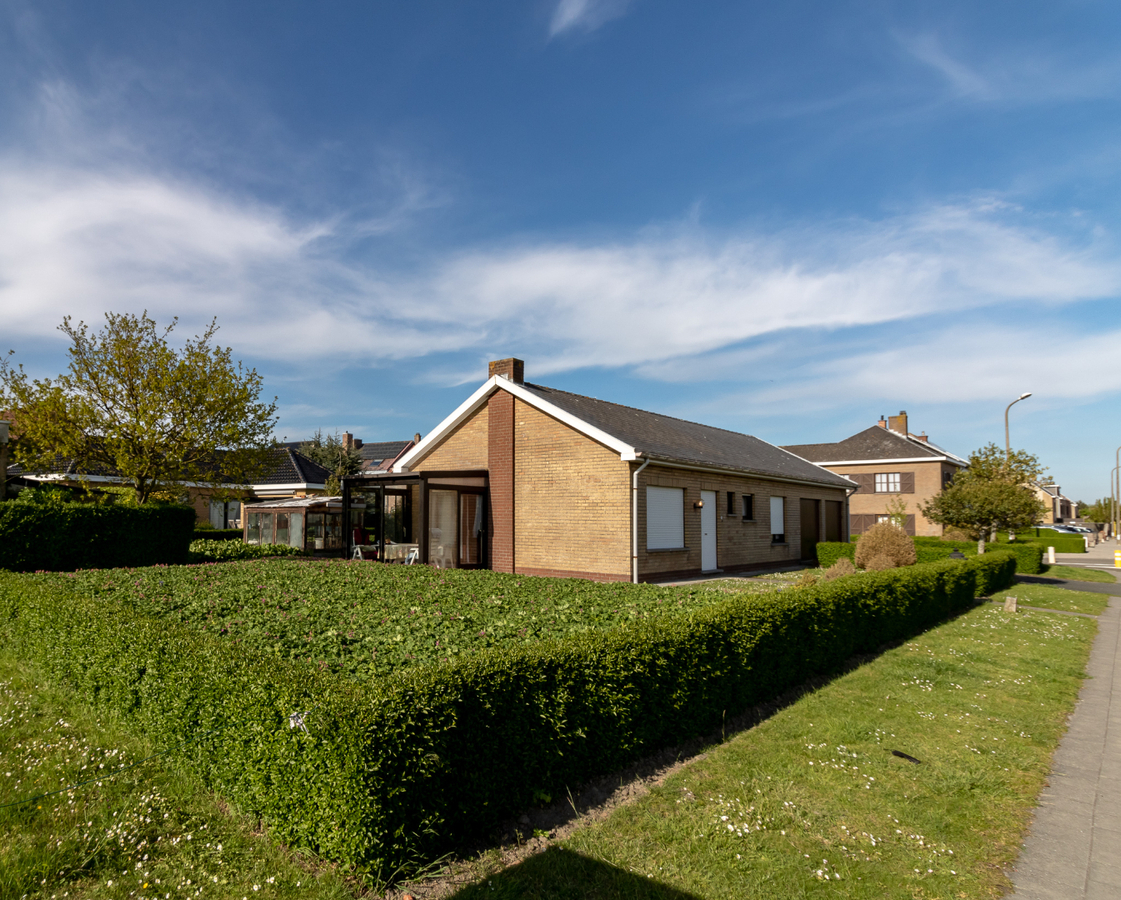 Rustig gelegen charmante alleenstaande woning op 825m² te Bredene 