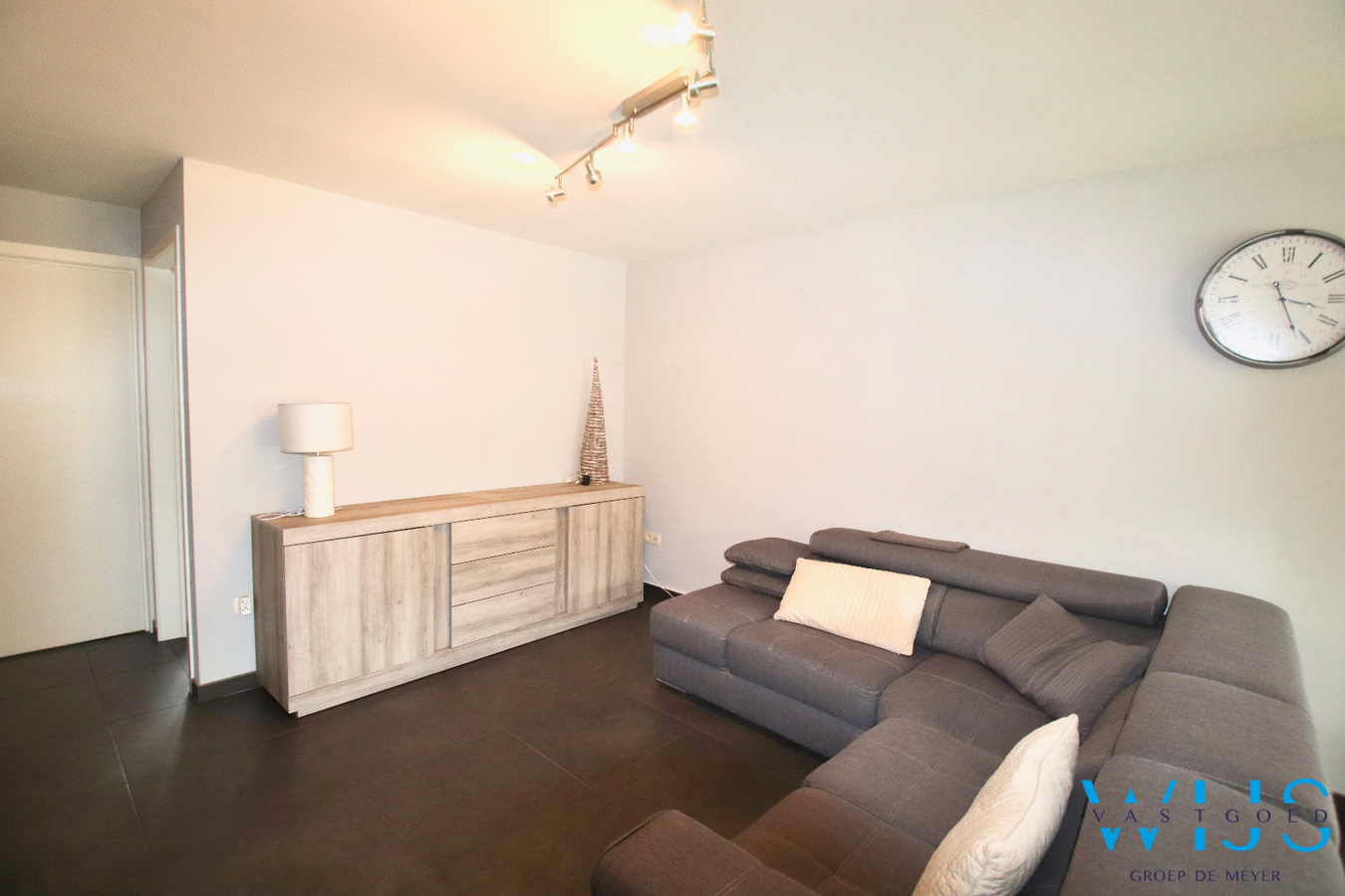 Tweeslaapkamerappartement  MET staanplaats te Zelzate! 