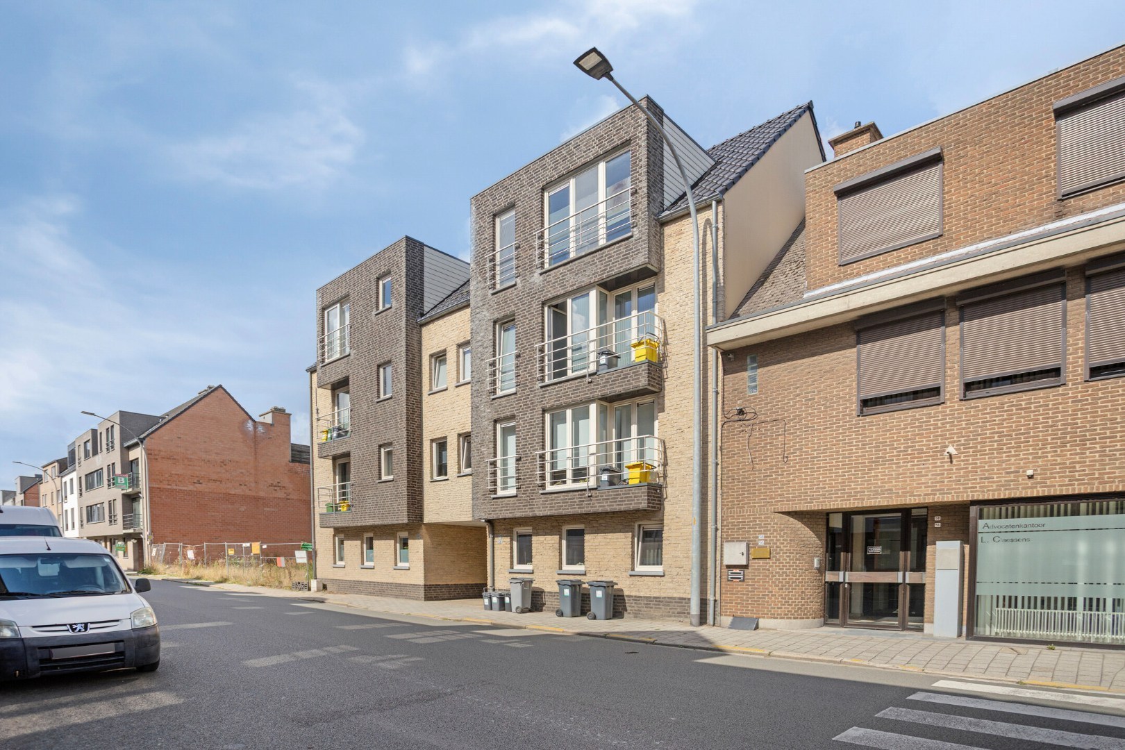 Instapklaar appartement met groot terras in centrum Geel 