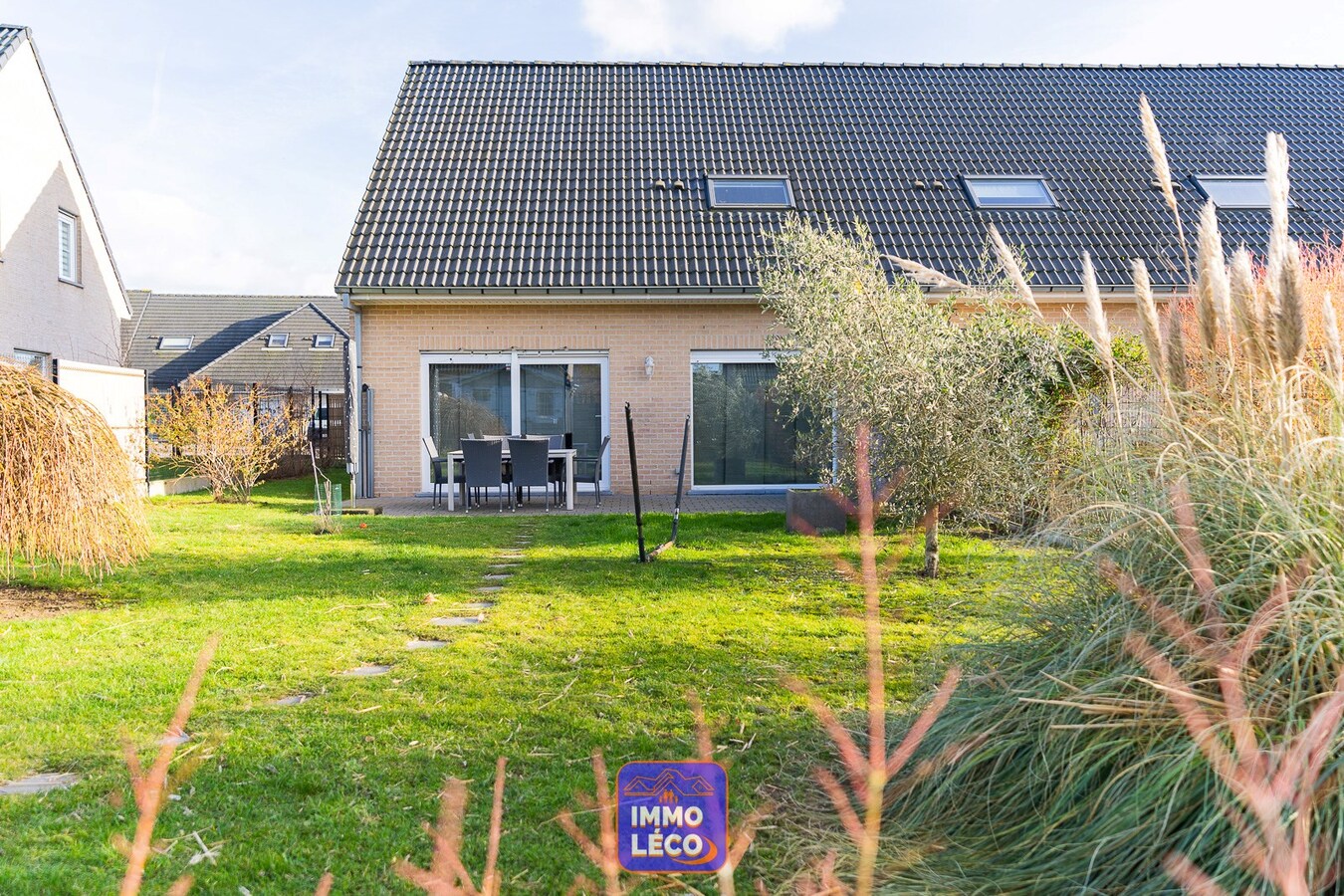 3 façades dans un clos résidentiel prisé, COUP DE COEUR ! 