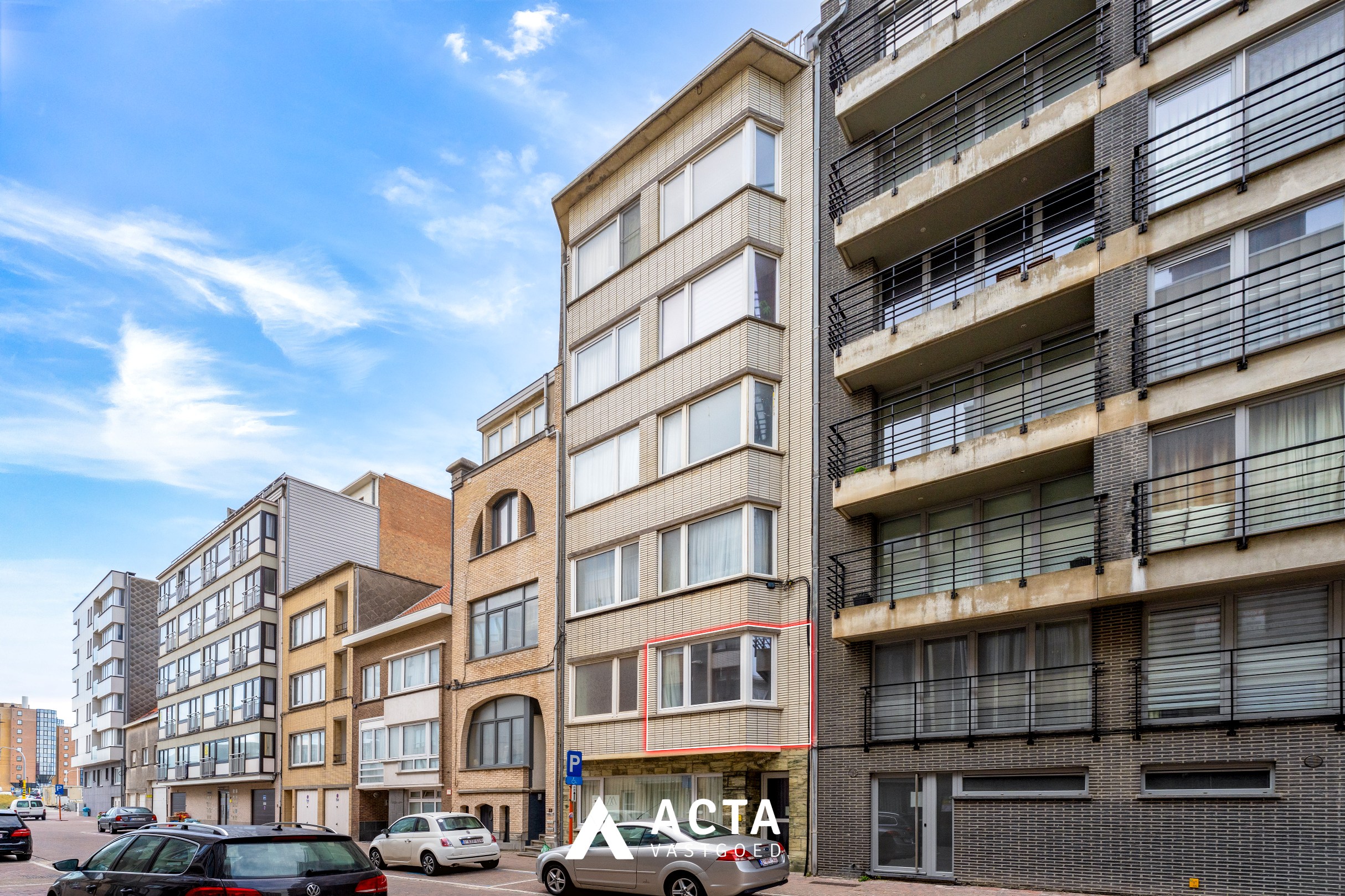 Appartement met één slaapkamer en terras in Mariakerke 