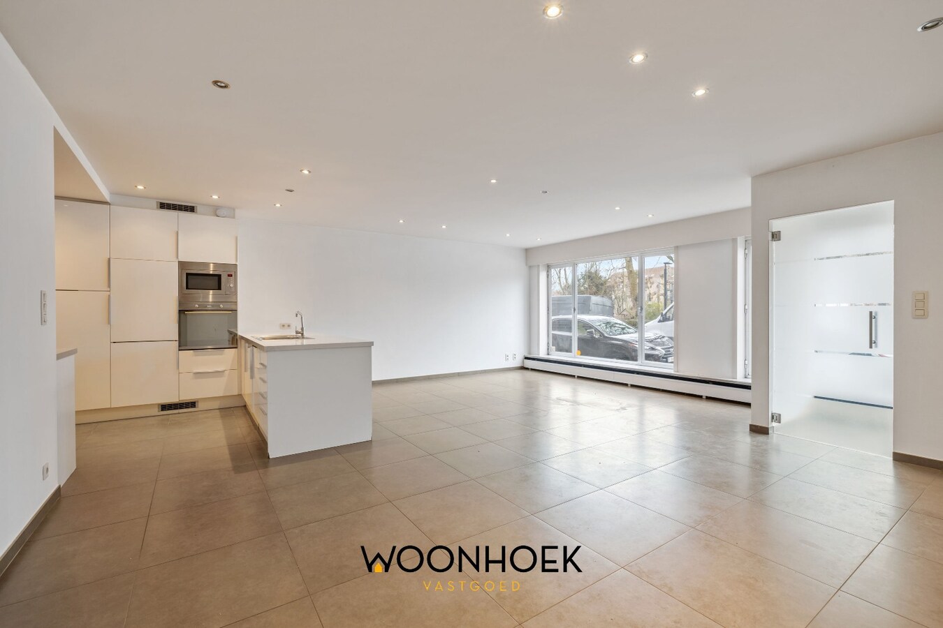 Gelijkvloers wonen met uitzicht op het water 