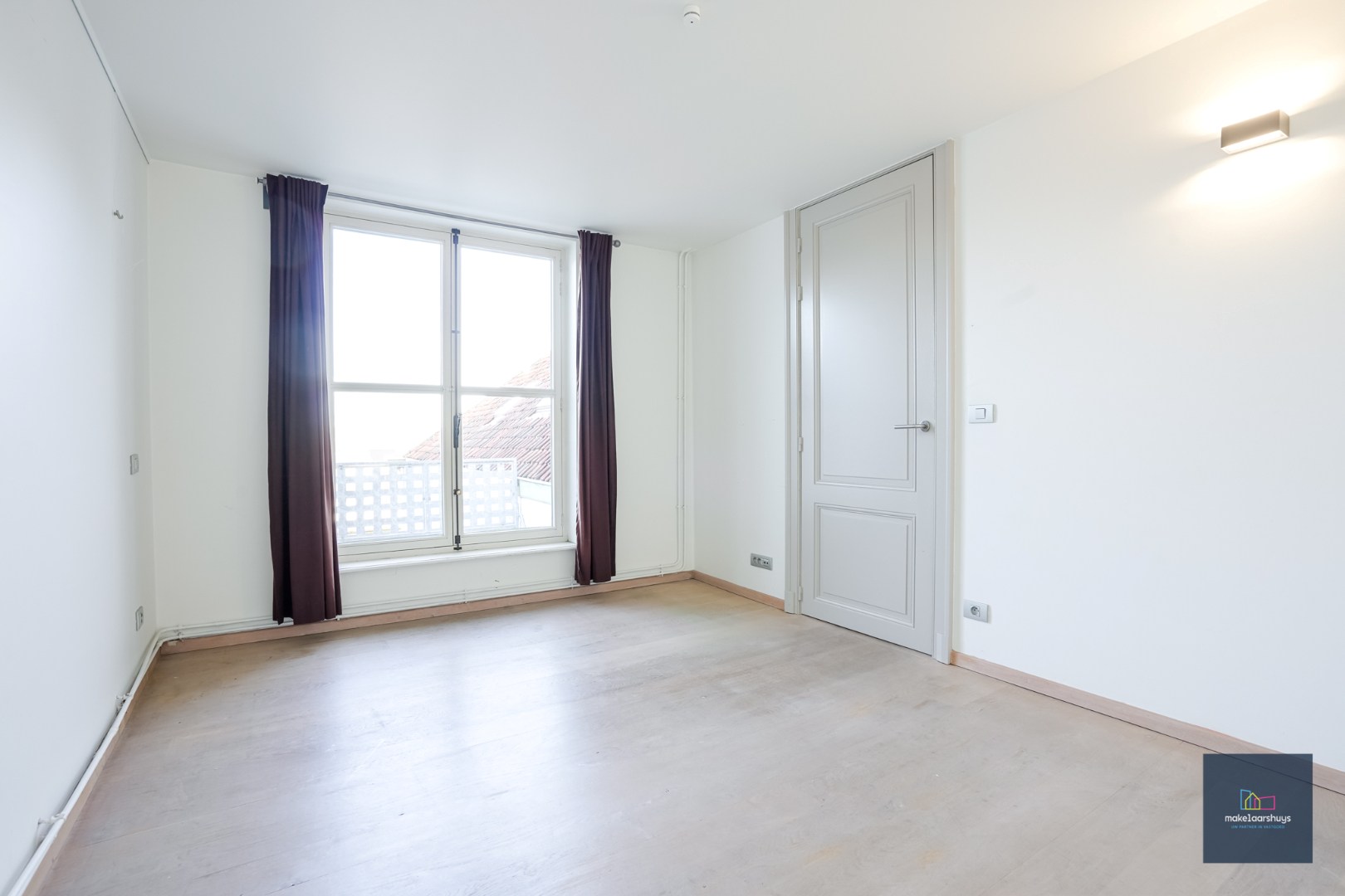 VERHUURD NSCHRIJVEN via de site ; Stijlvolle duplex in de hist. stadskern 