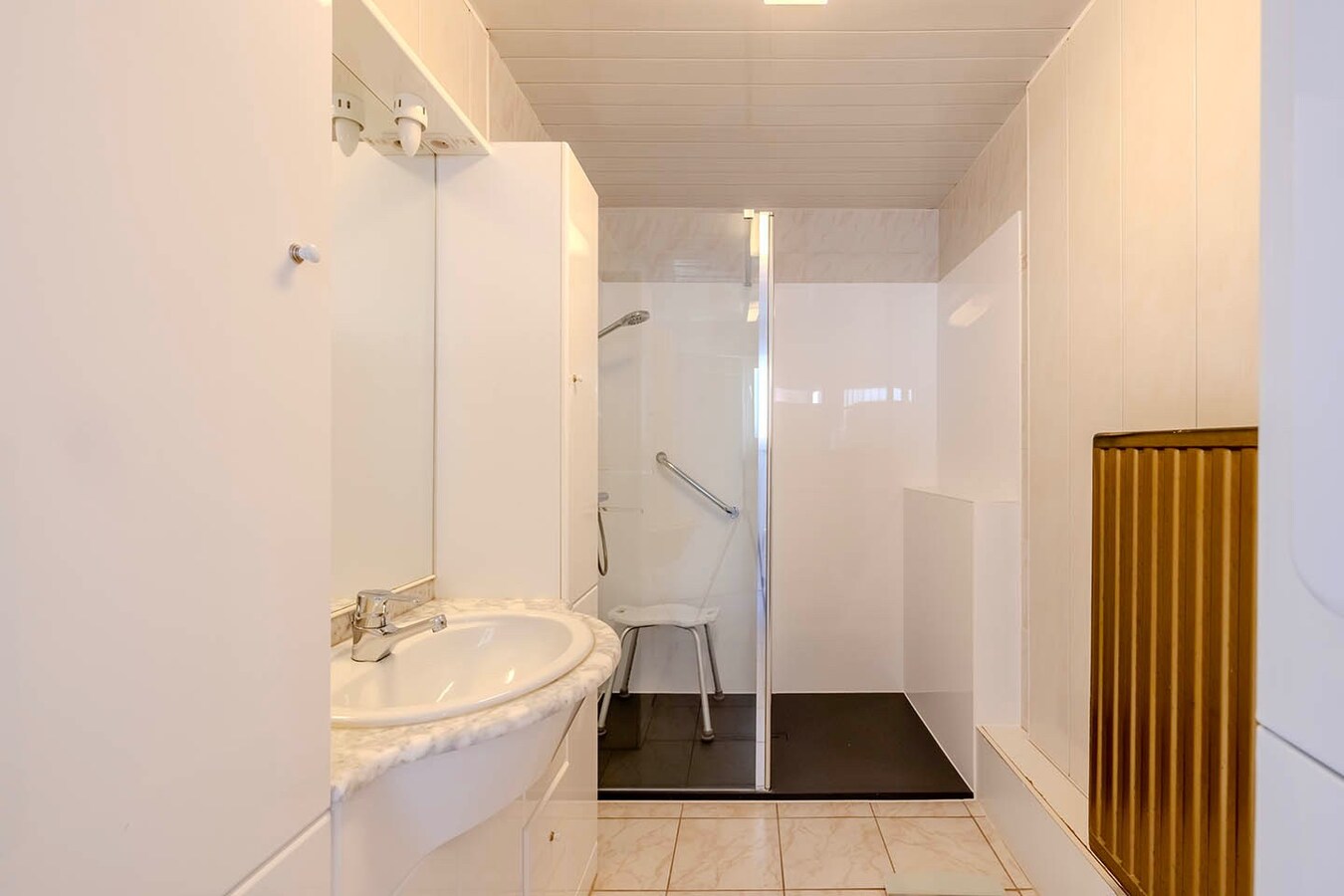 Ruime woning met tuin - 4 slpks - ideale locatie 