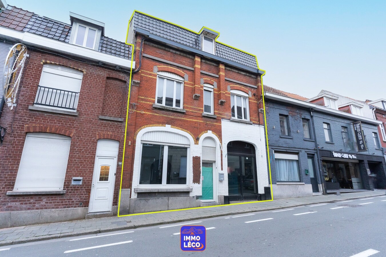 Maison de commerce avec habitation et jardin, en plein centre-ville, très beaux volumes ! 