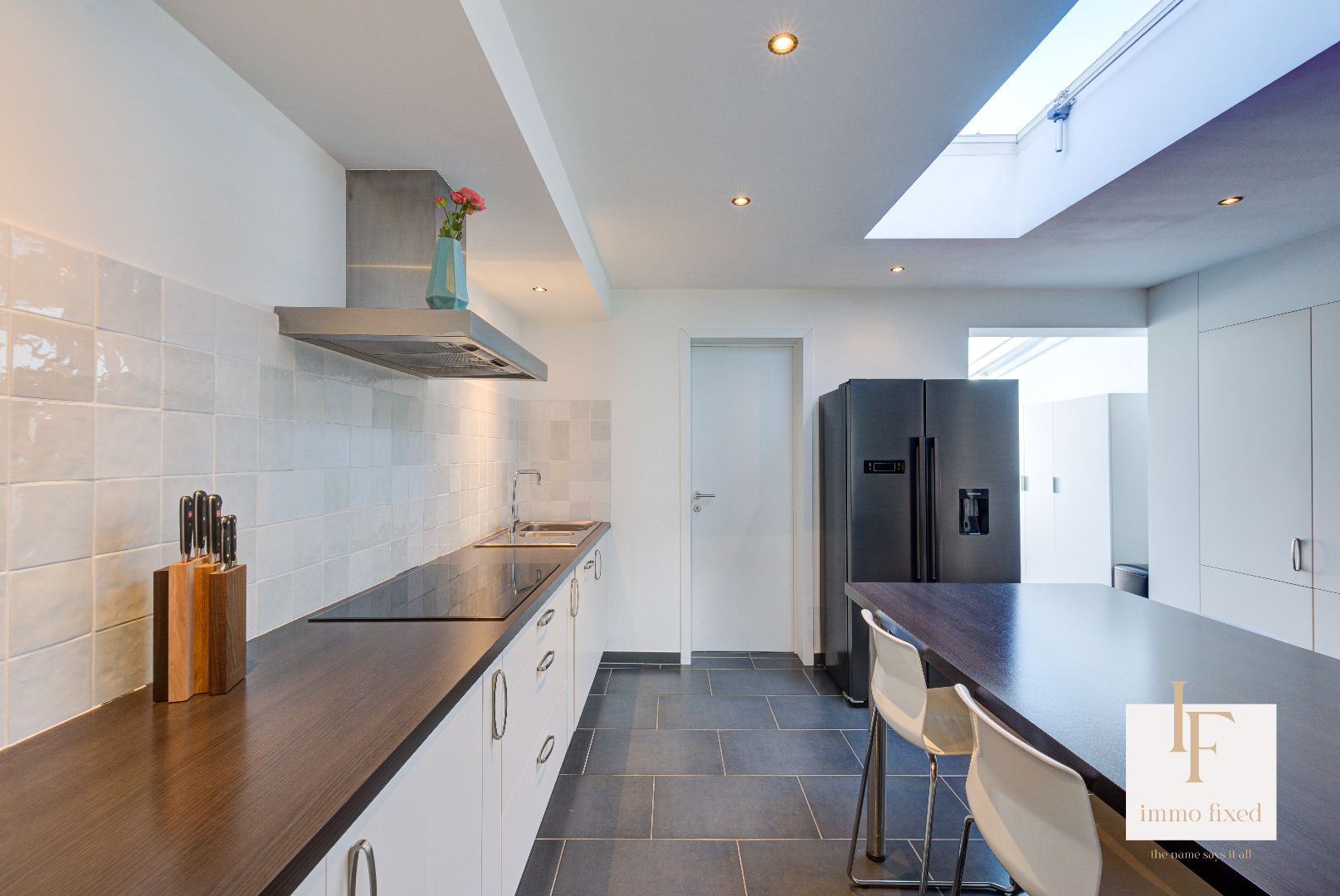 Instapklare woning met 2 SLKS te Schoten! 