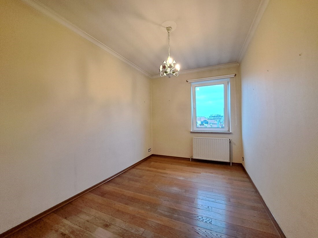 Ruim appartement met 3 slaapkamers te Hasselt centrum 