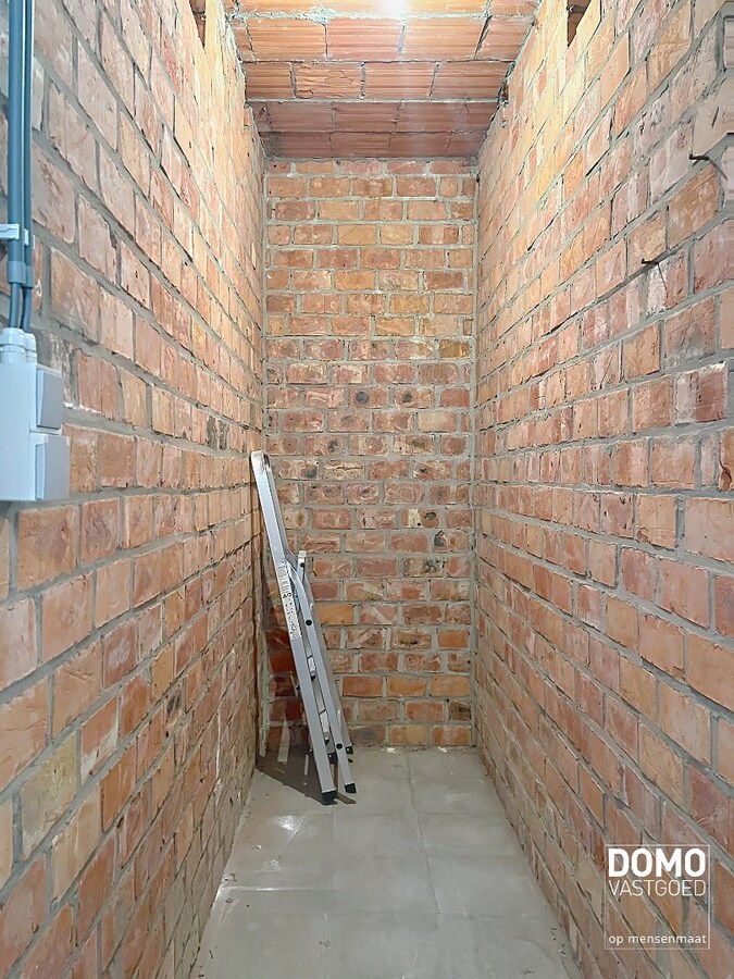 APPARTEMENT MET 2 SLAAPKAMERS EN GARAGEBOX NABIJ CENTRUM VAN HASSELT 
