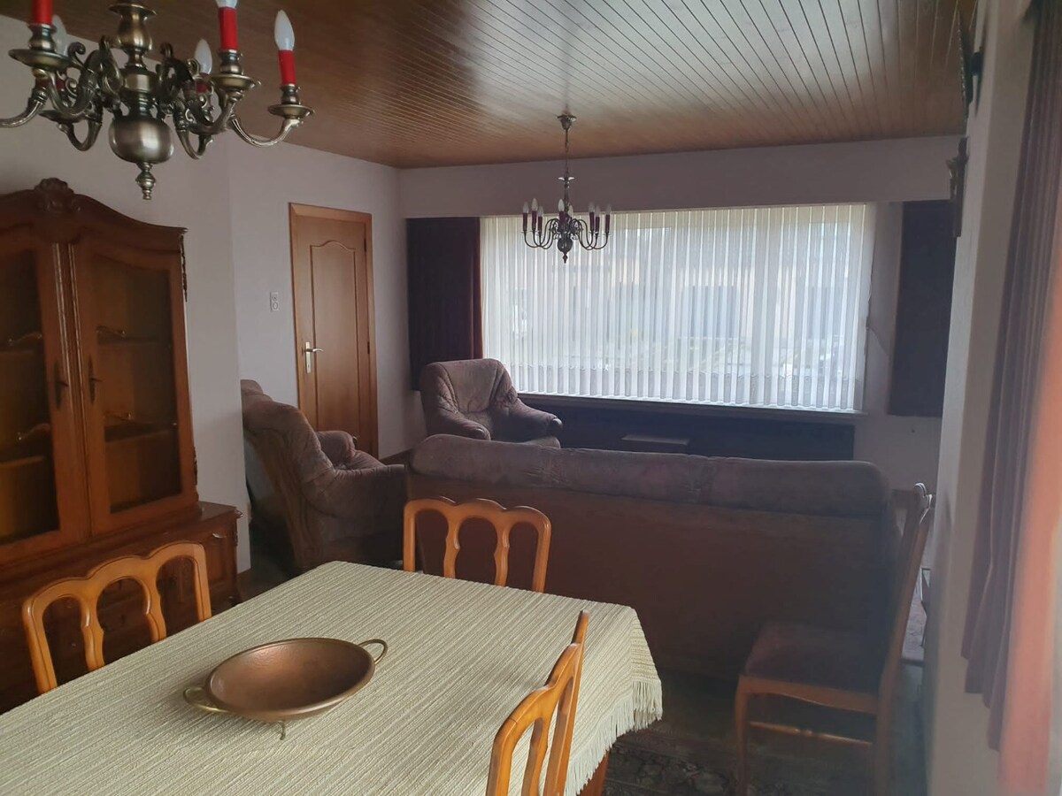 Te renoveren, zeer rustig gelegen open bebouwing 