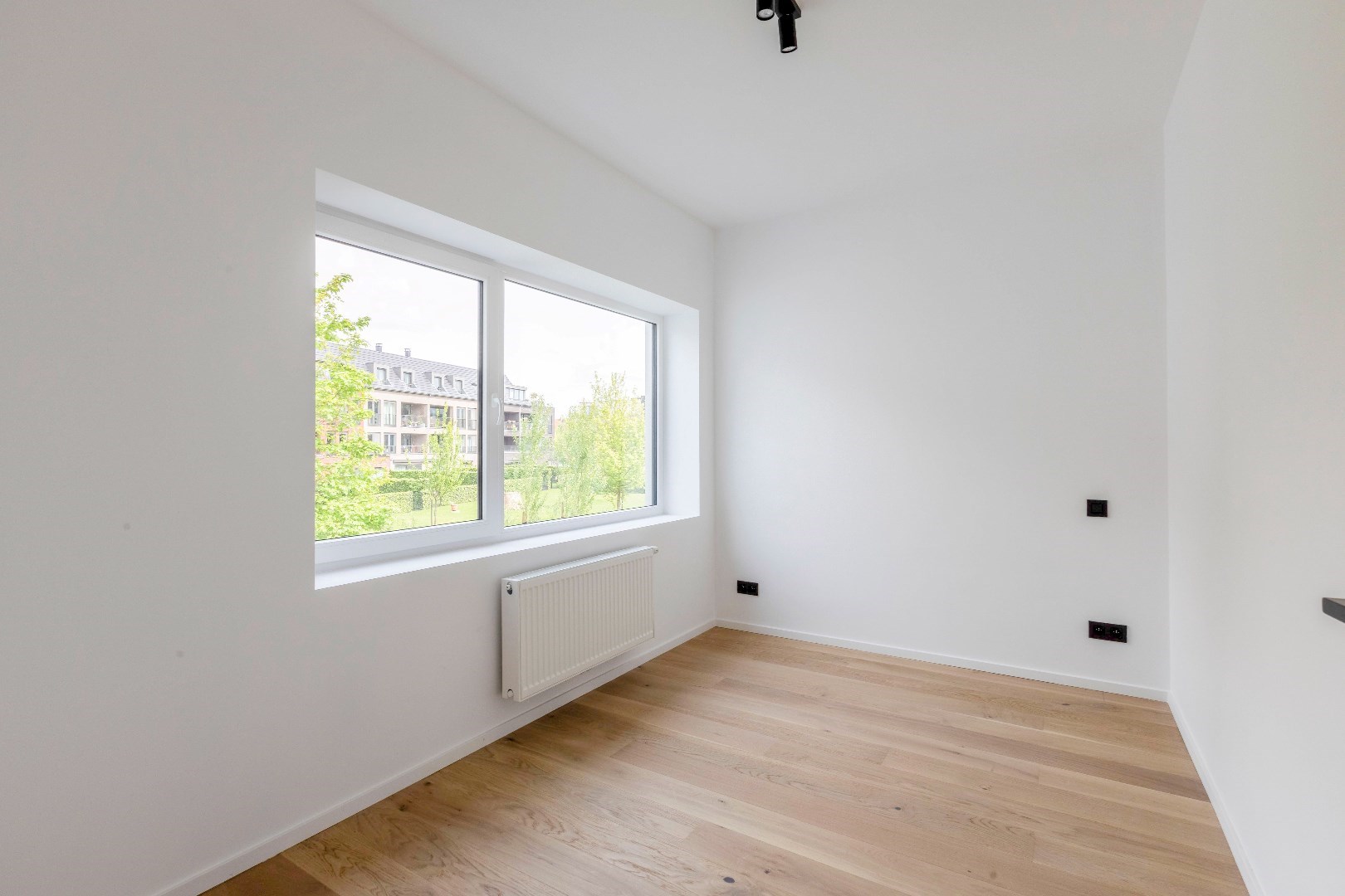 Prachtig gerenoveerd 3 slaapkamer appartement nabij Gent centrum 