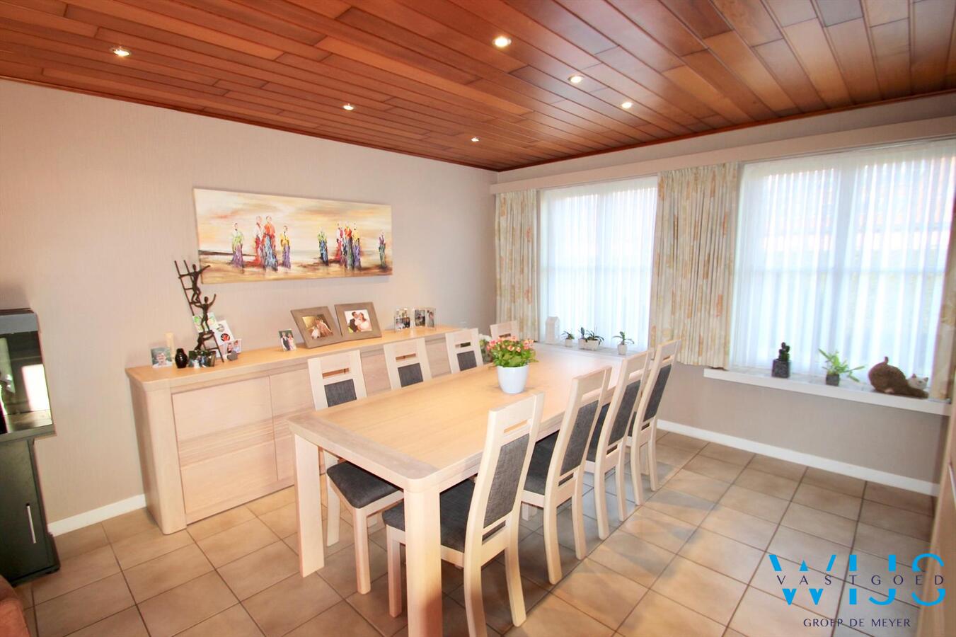 Volwaardig woonhuis met zongerichte tuin op absolute toplocatie in Ertvelde! 