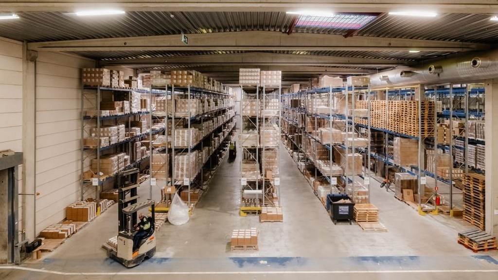 Magazijnen en kantoren te huur in industriezone van Londerzeel