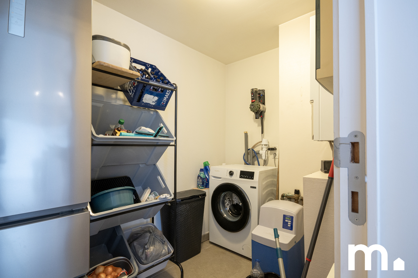 Instapklaar gelijkvloers appartement aan het Leopold III park in Kortrijk te koop ! 