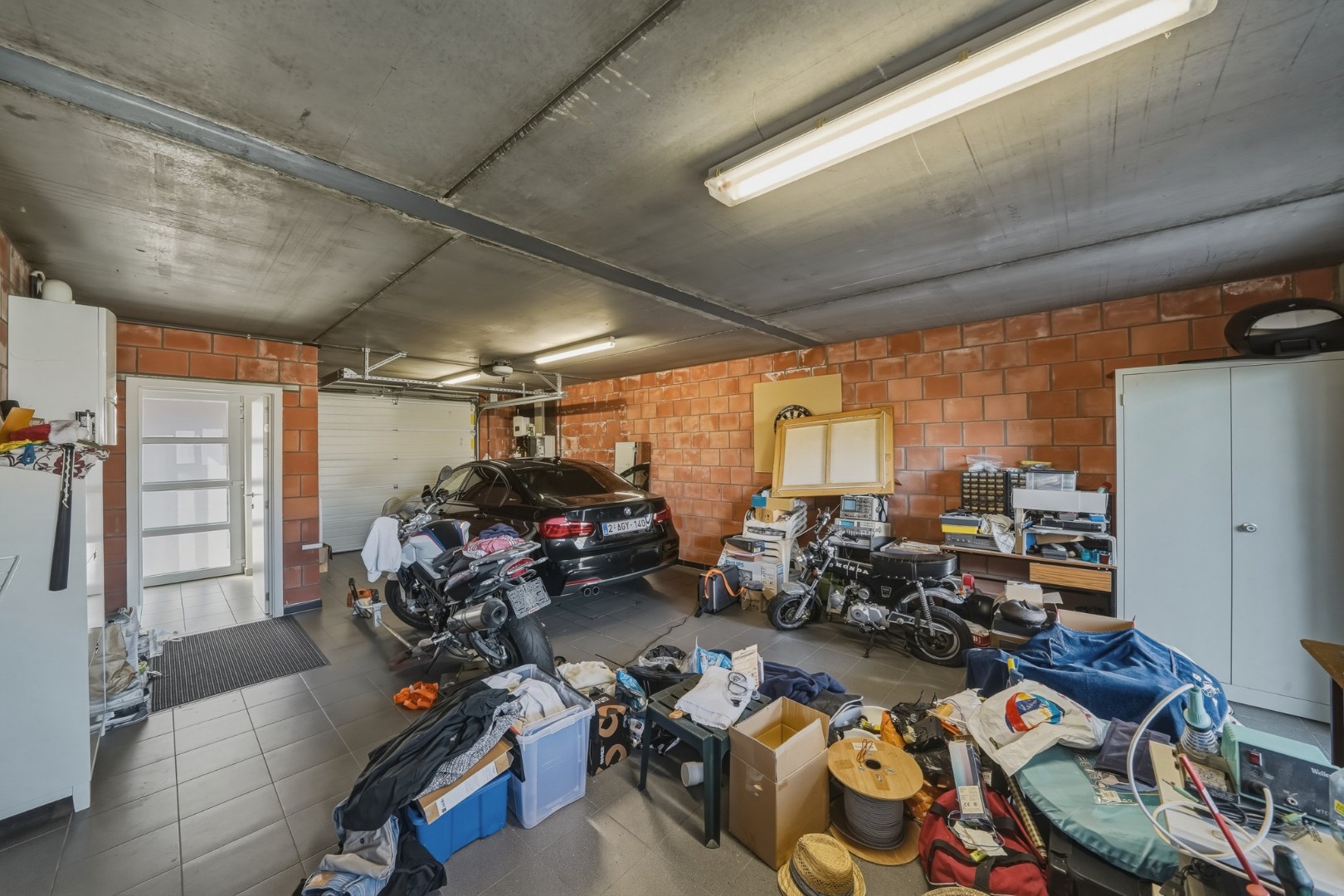 Instapklare recente woning met zeer ruime garage en tuin in Oudenburg 