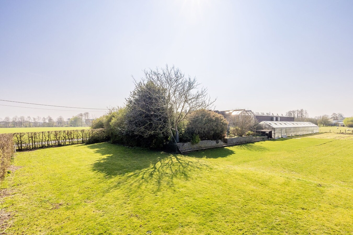 Ruime, landelijk gelegen woning met diverse mogelijkheden 