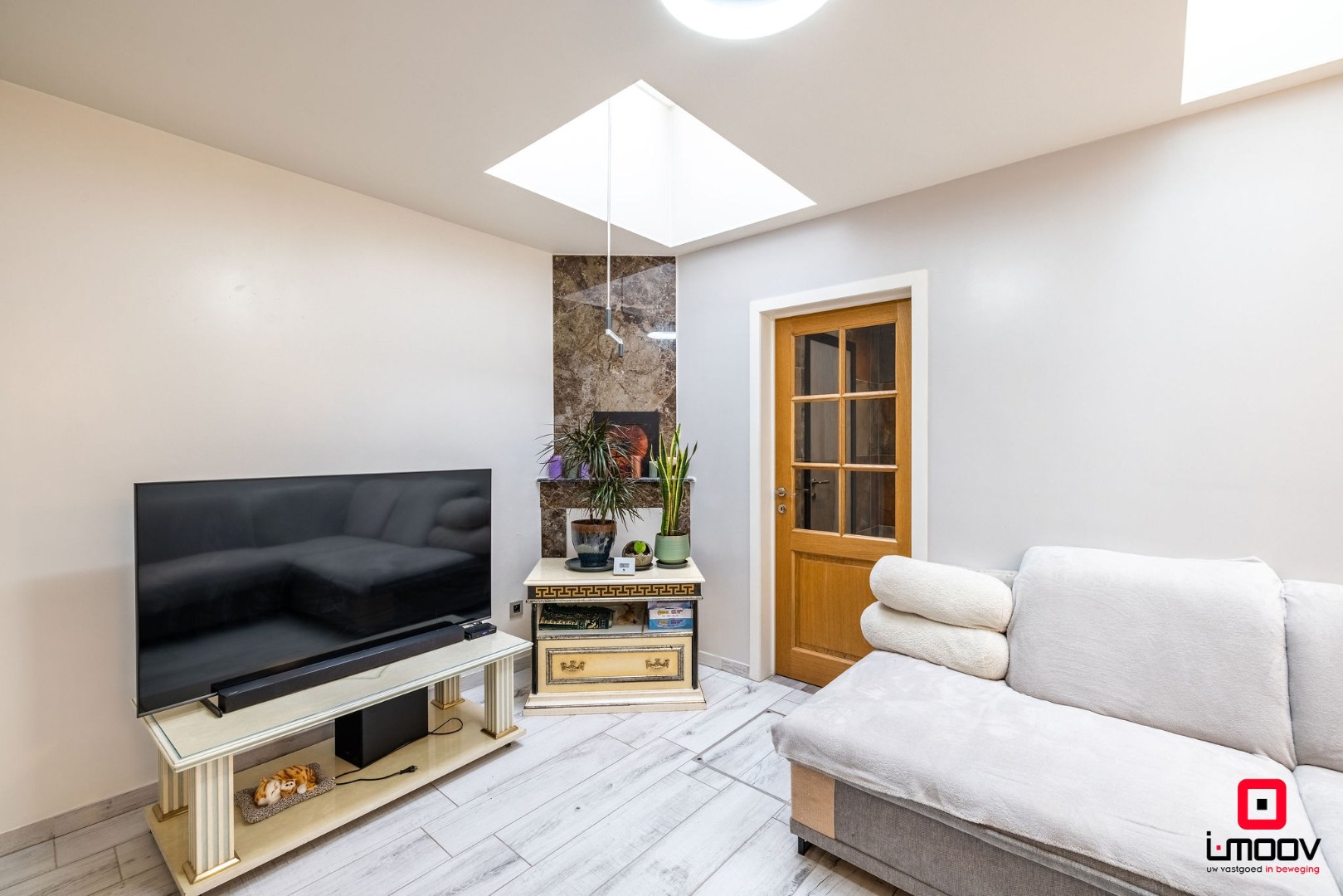 Hoogwaardig gerenoveerde stadswoning met 4 slaapkamers en zuidgericht dakterras 