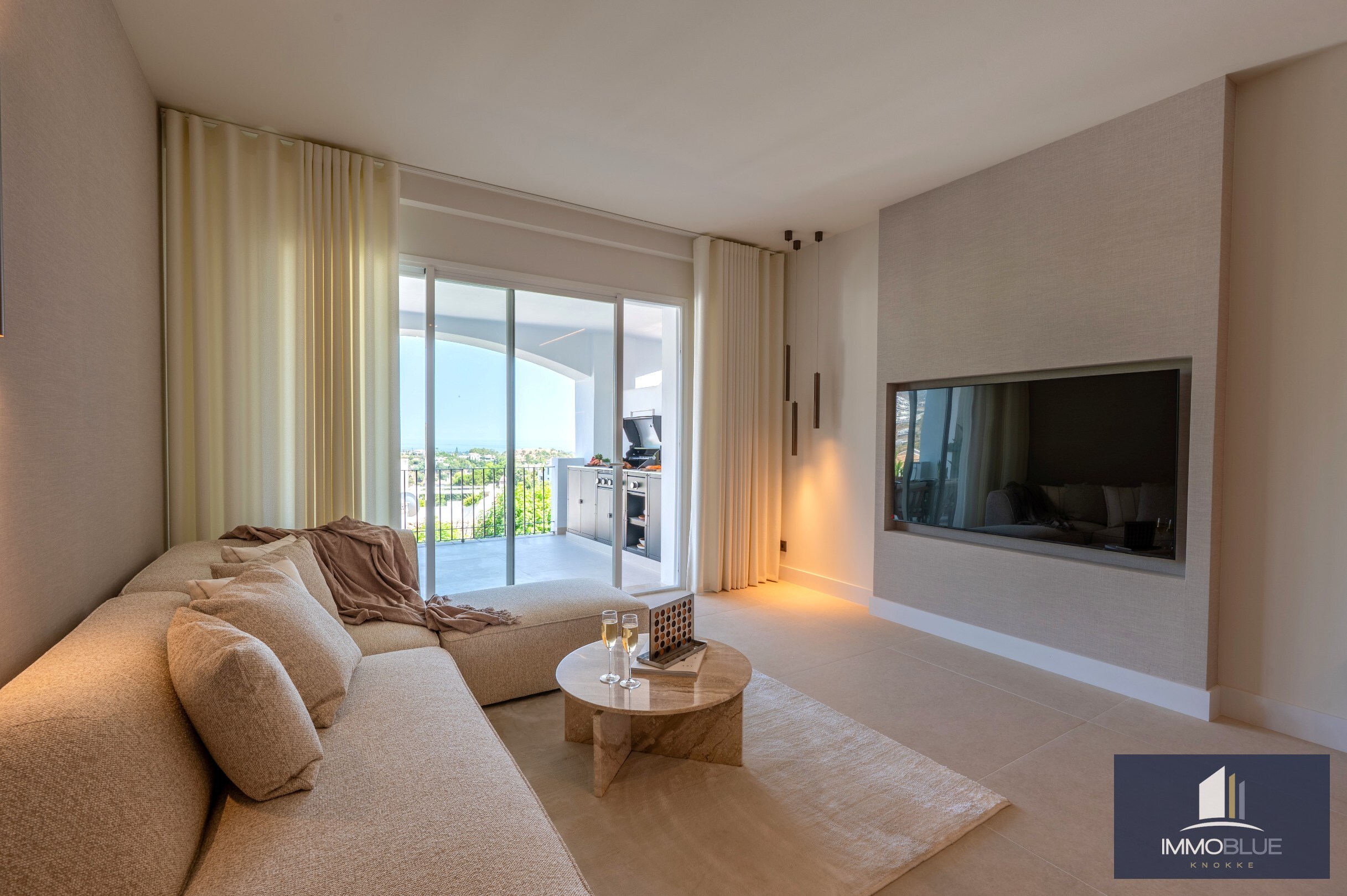 Appartement exclusif au design contemporain et au confort raffiné à Marbella 