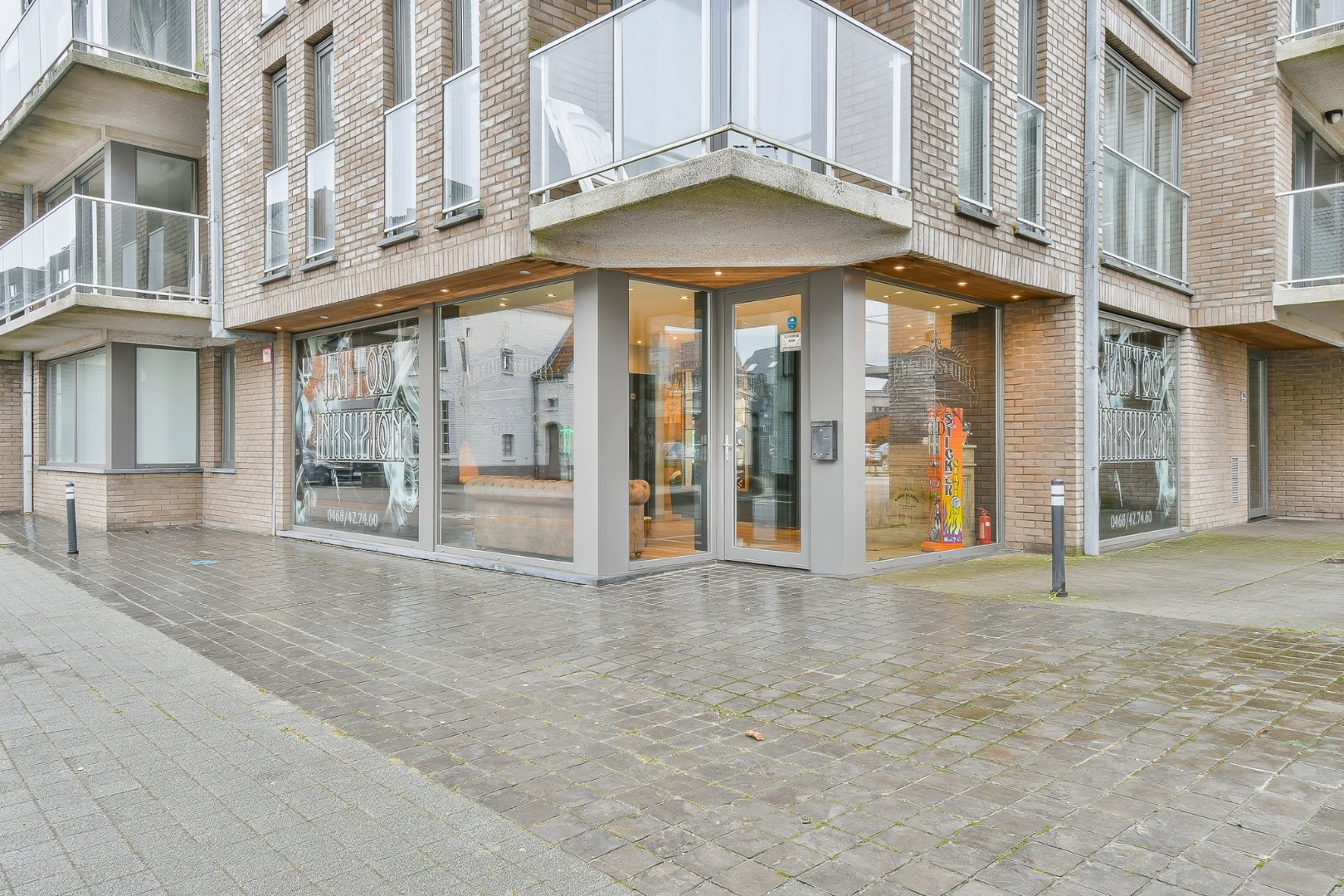Centraal gelegen handelsruimte te Gistel 