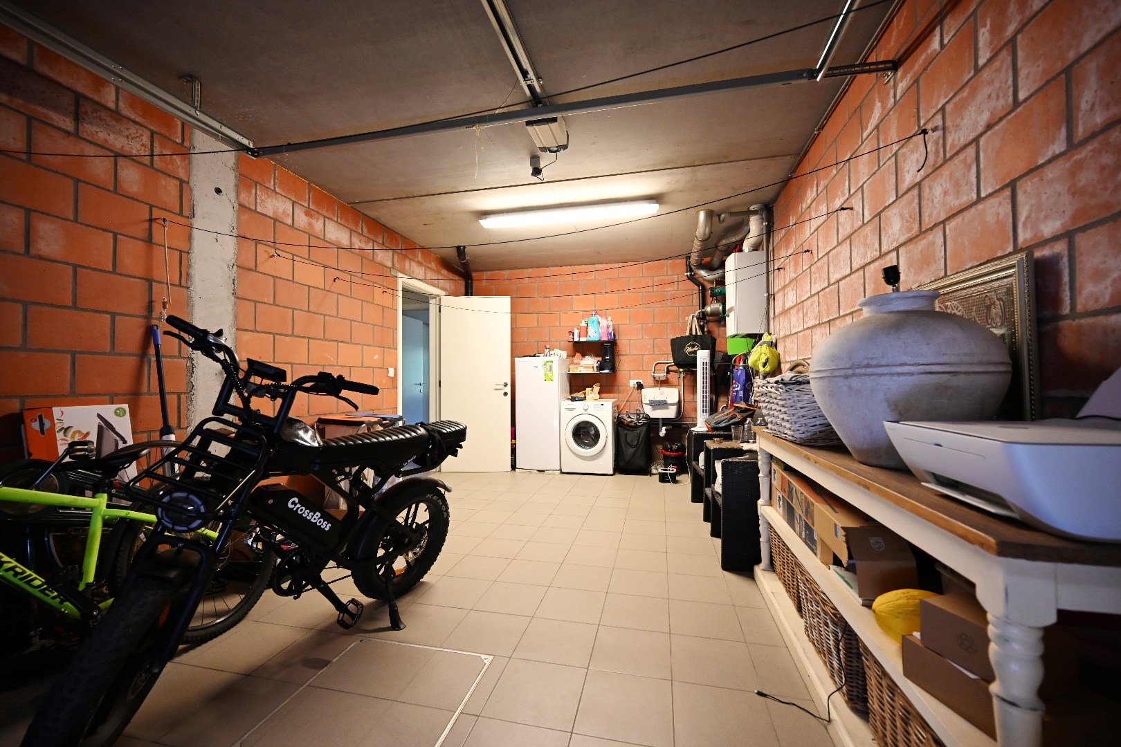 Moderne recente woning met 4 slpks, garage en tuintje nabij centrum Maldegem 