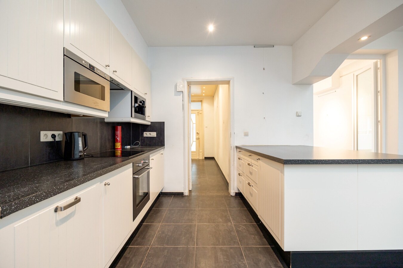 Opbrengsteigendom met 4 units en tuin te Antwerpen Centrum! 