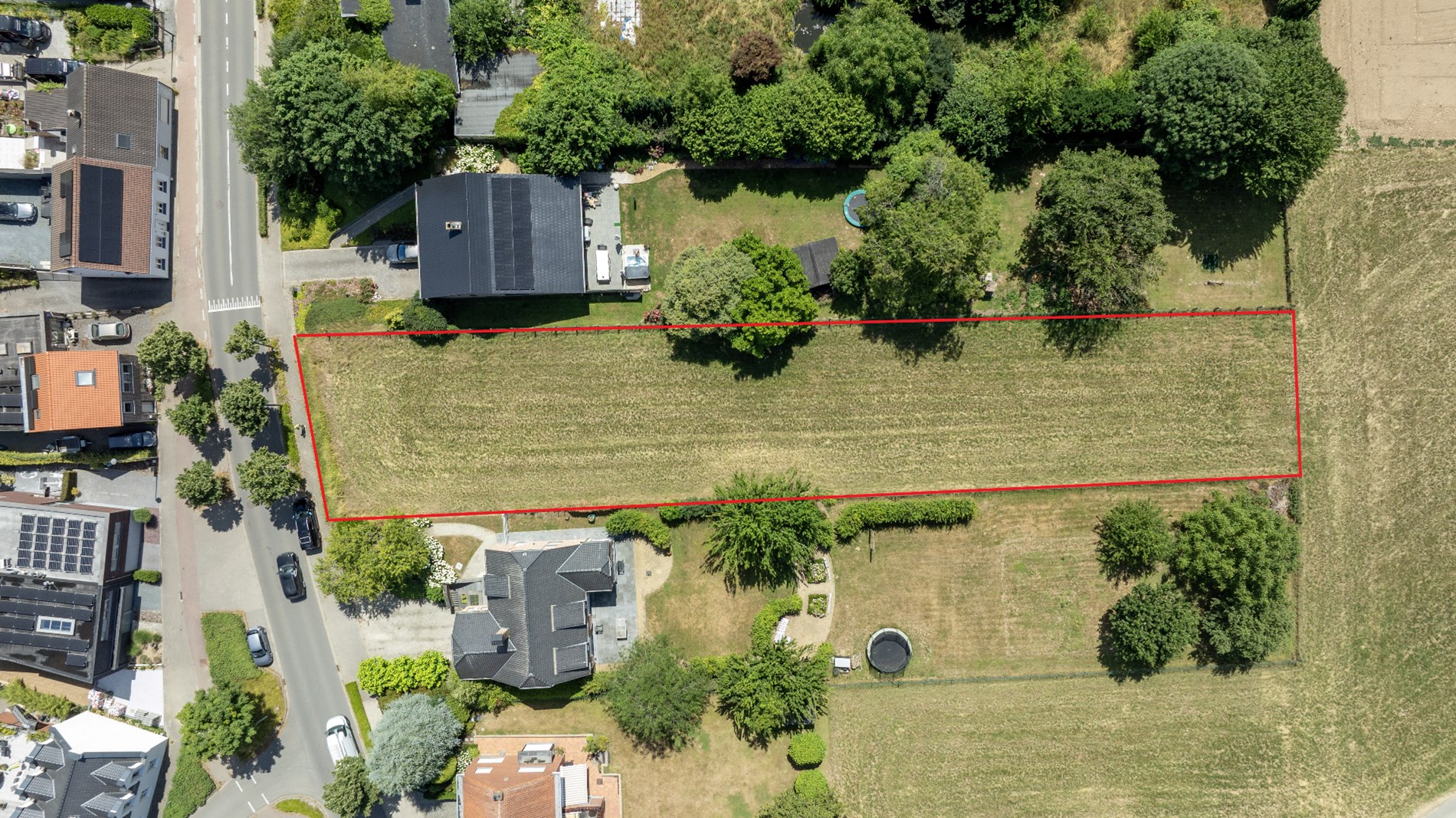 Prachtig perceel bouwgrond voor open bebouwing 