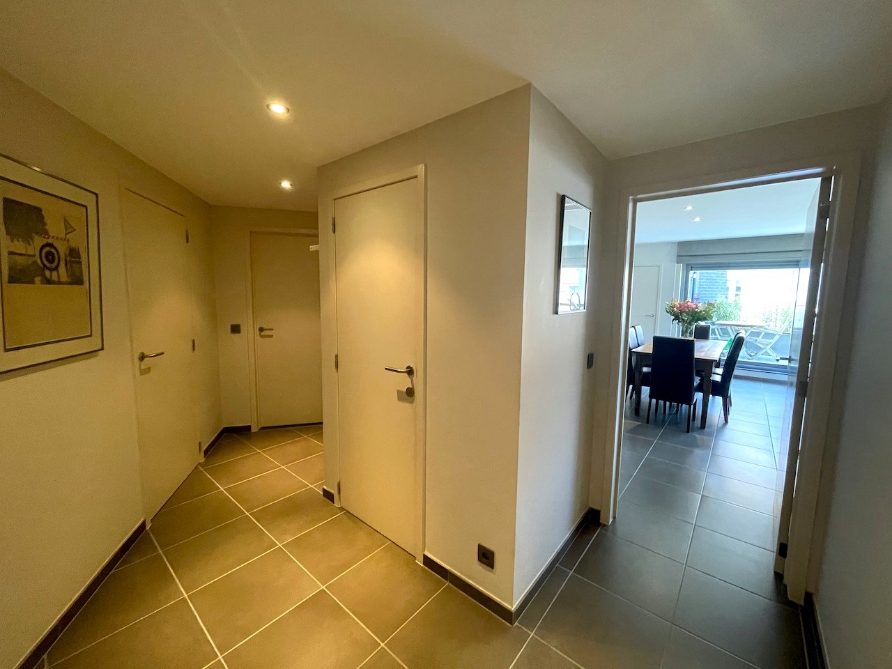 Instapklaar, recent en energiezuinig appartement met 2 slaapkamers aan de kust 