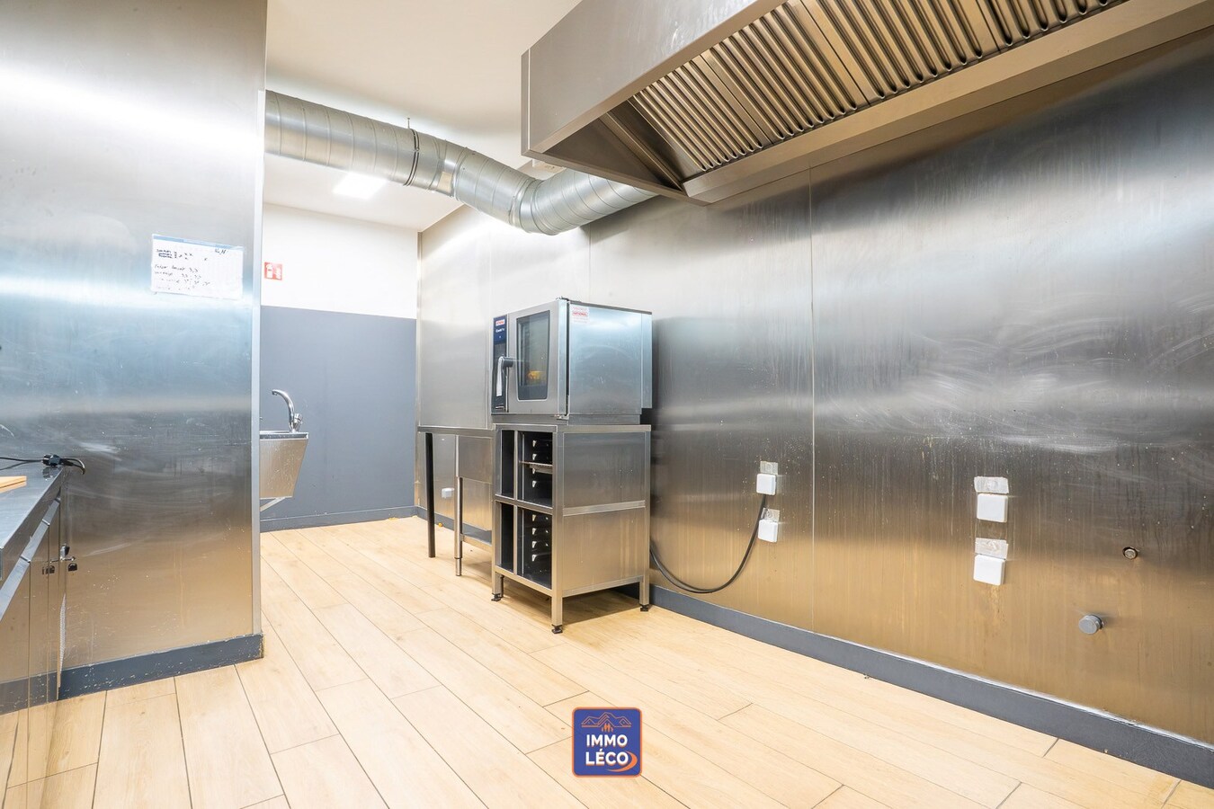 Commerce en face de la Gare de Mouscron, TOP SITUATION ! 