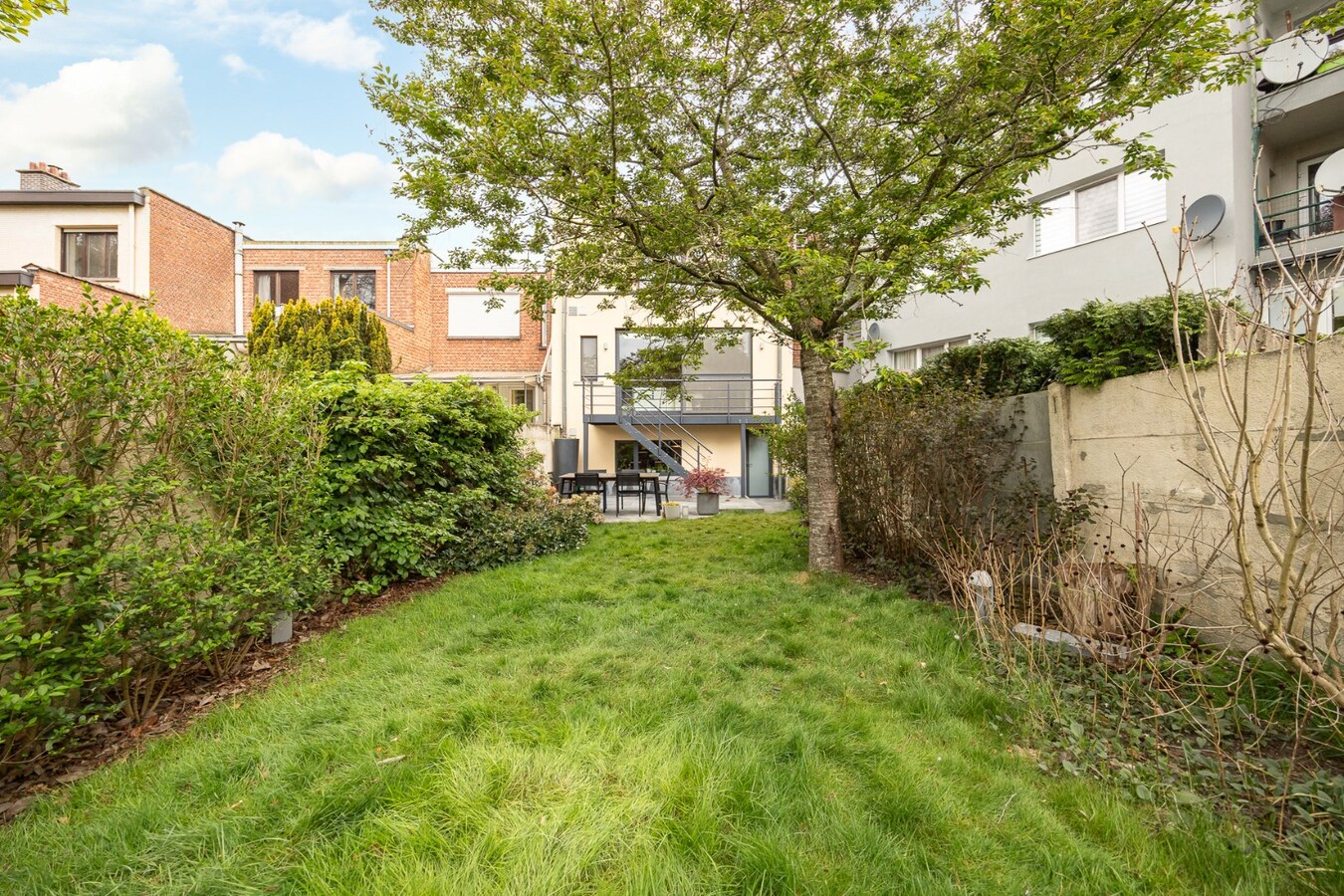 Belle époque woning met garage en tuin nabij 't Rivierenhof! 