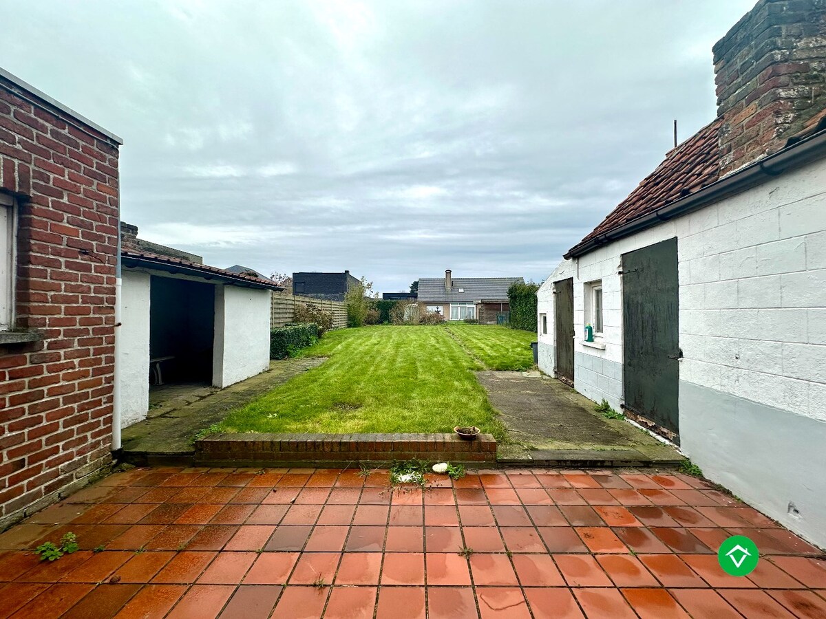 Rijwoning in het centrum van Koekelare met mogelijkheden 