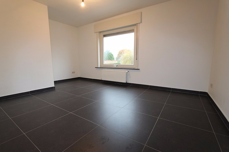 Woning met 3 slaapkamers tuin en garage te Koekelare 