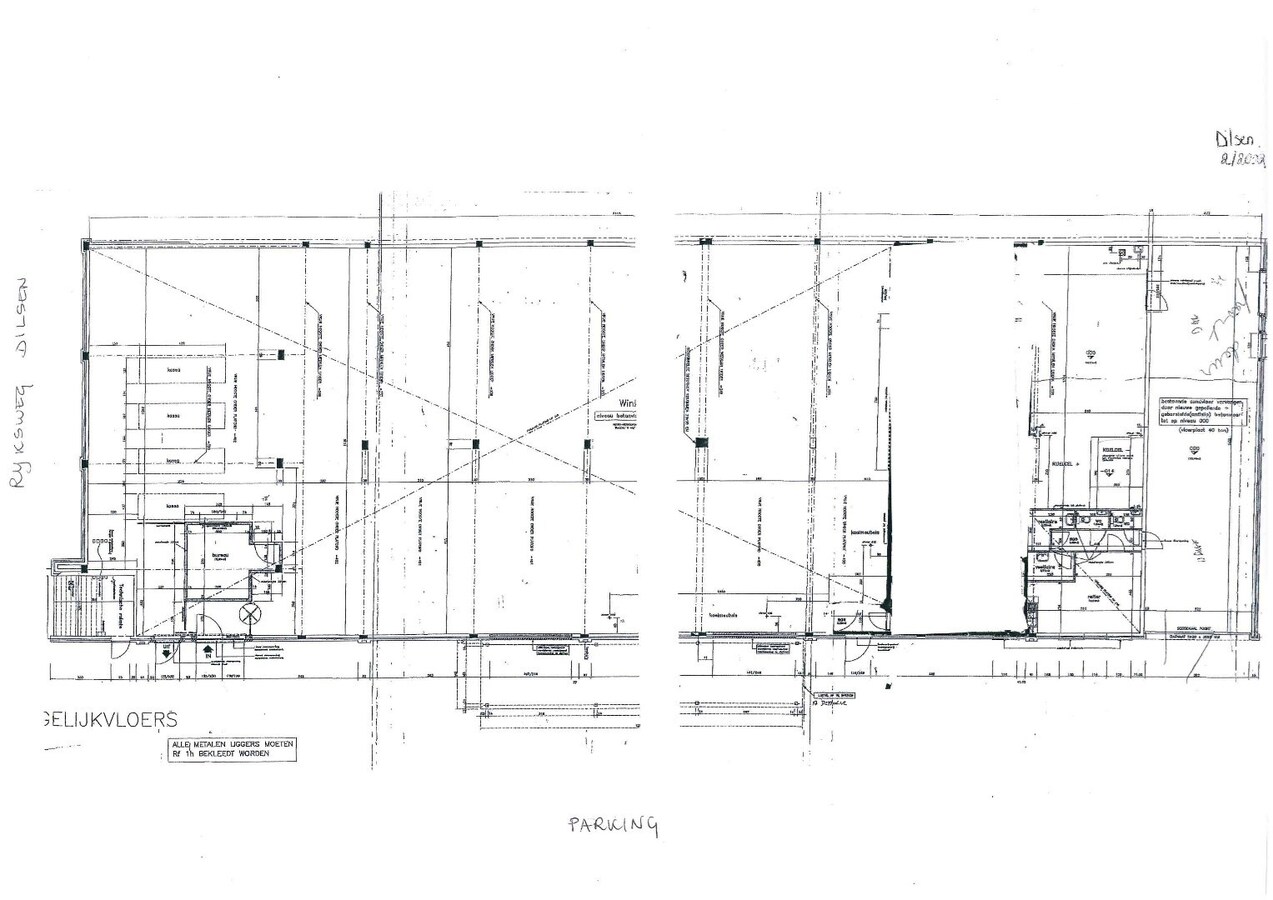 Rijksweg: Commercieel goed gelegen handelspand (ca 1.100 m²) met private parking (60 pl.) en gem. parking (72 pl). 