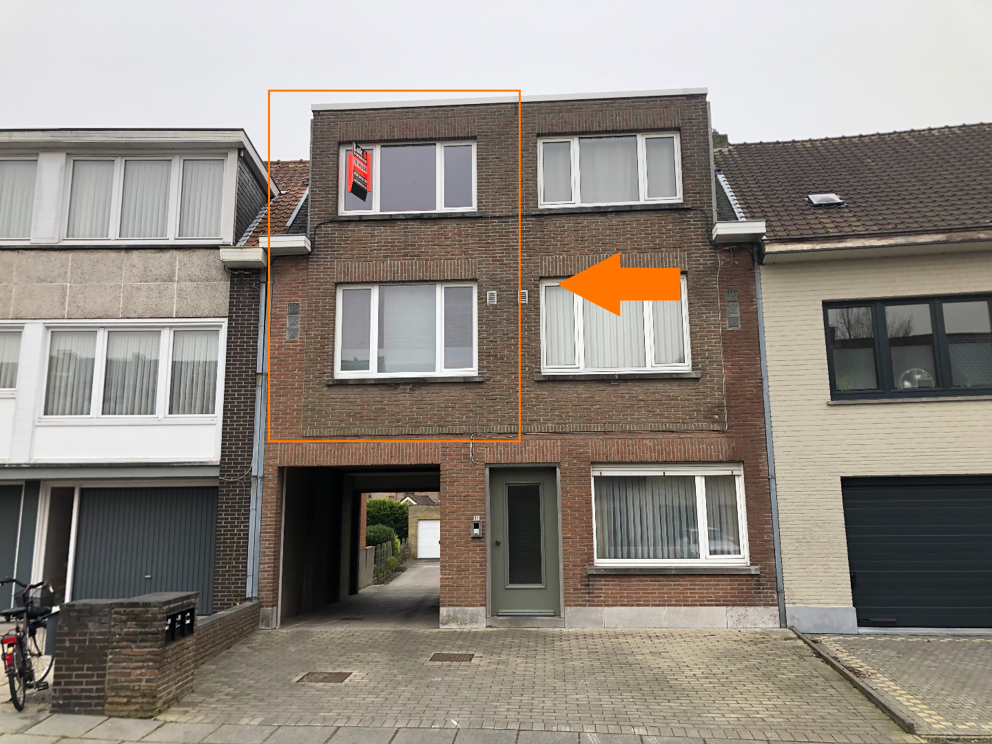 Mooi duplexappartement met 2 slaapkamers en garage 
