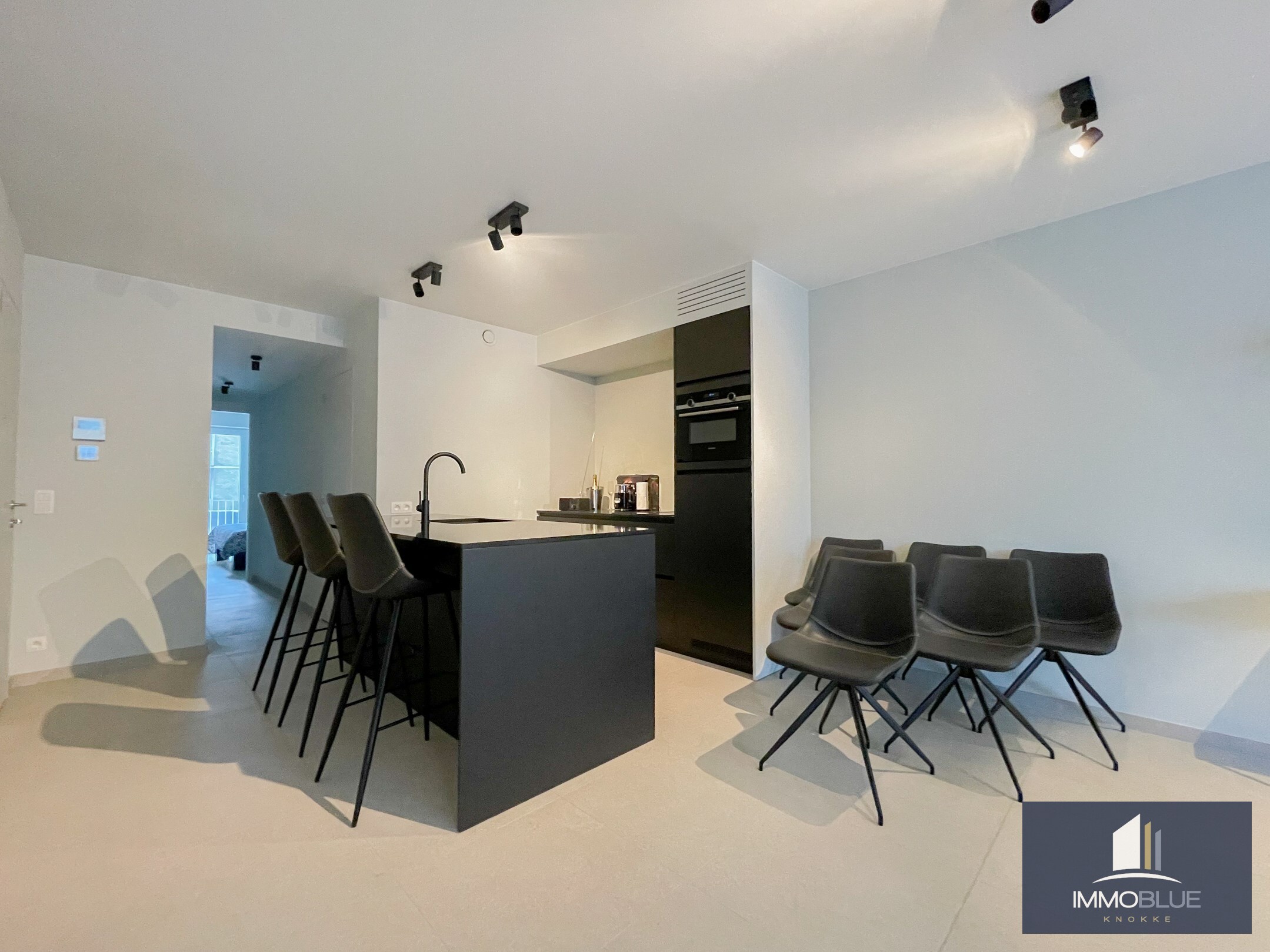 Appartement neuf avec terrasses situé sur l' avenue Paul Parmentier. 