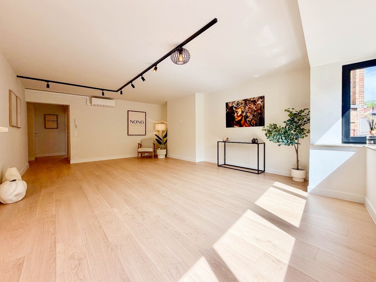 TOPPER ! Appartement op topligging met groot terras van maar liefst 30 m2 ! *** NONO INSPIRED *** 