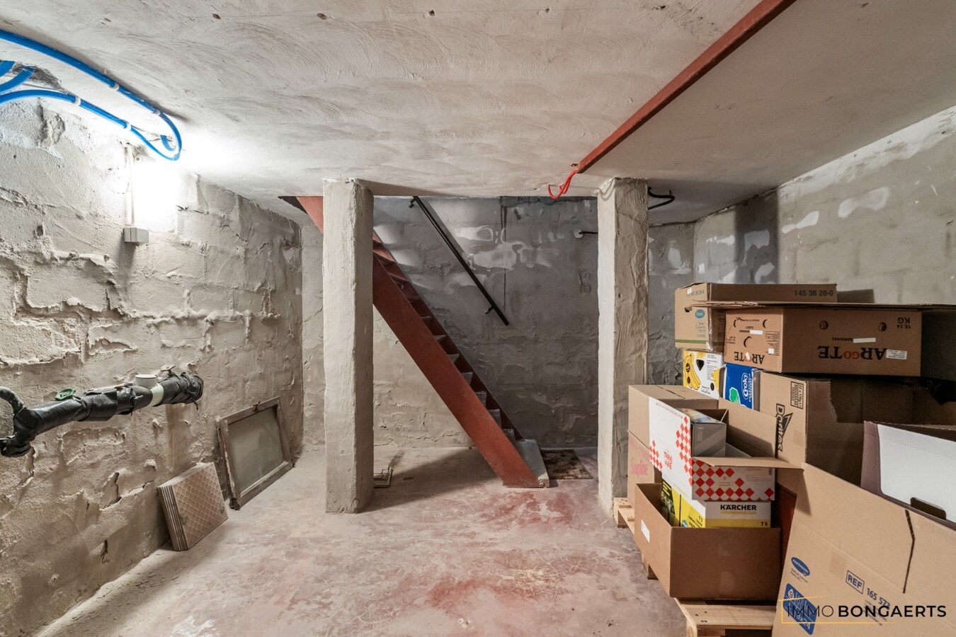 Halfopen woning met 3 slaapkamers 