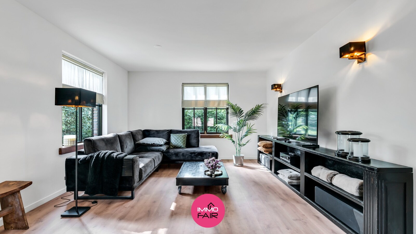 Exclusieve, karaktervolle villa met authentieke elementen in rustige, bosrijke omgeving 