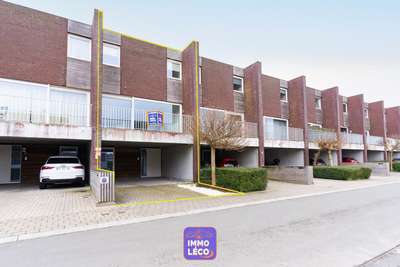 Maison moderne dans un lotissement avec parking 2 voit. &amp; jardin, proche de la Gare ! 