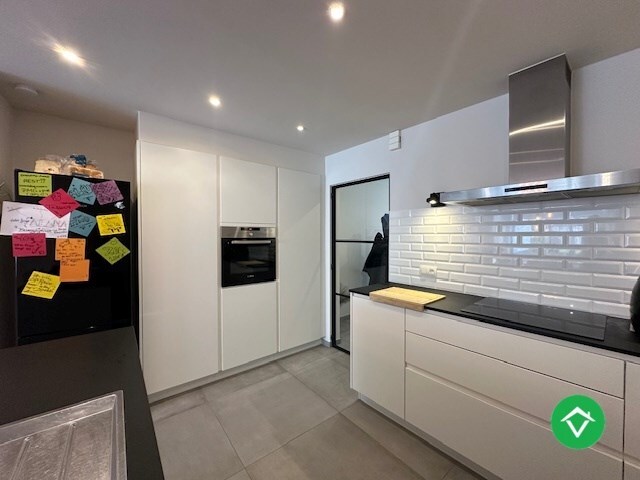 Instapklare woning met 2 slaapkamers en tuin te Eernegem 