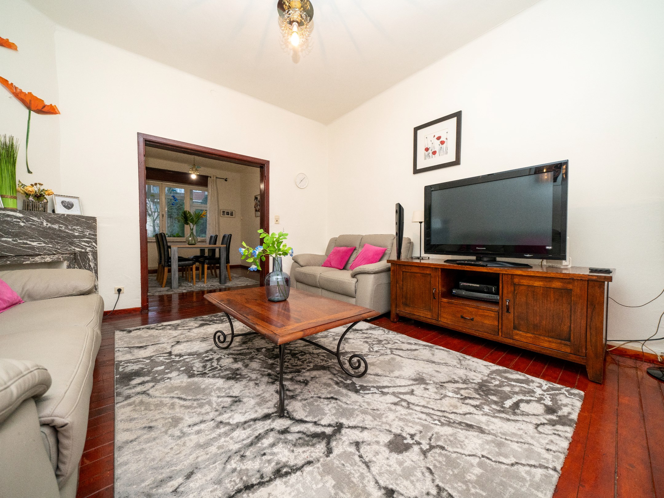 Opbrengstwoning met 3 units op zeer gunstige locatie 