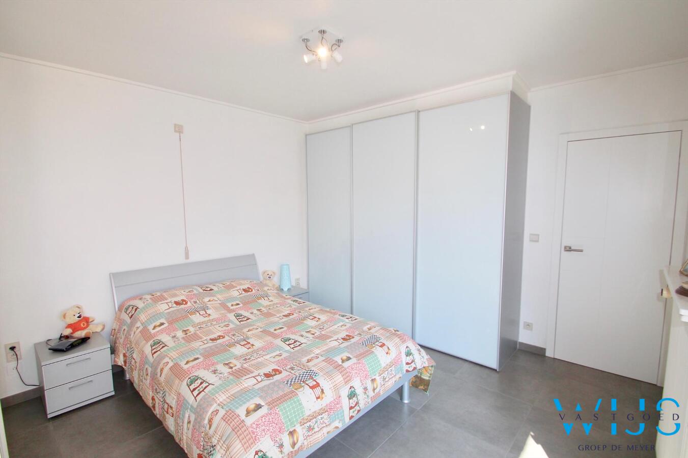 Magnifiek onderhouden woonhuis in een gezellige woonwijk te Evergem ! 