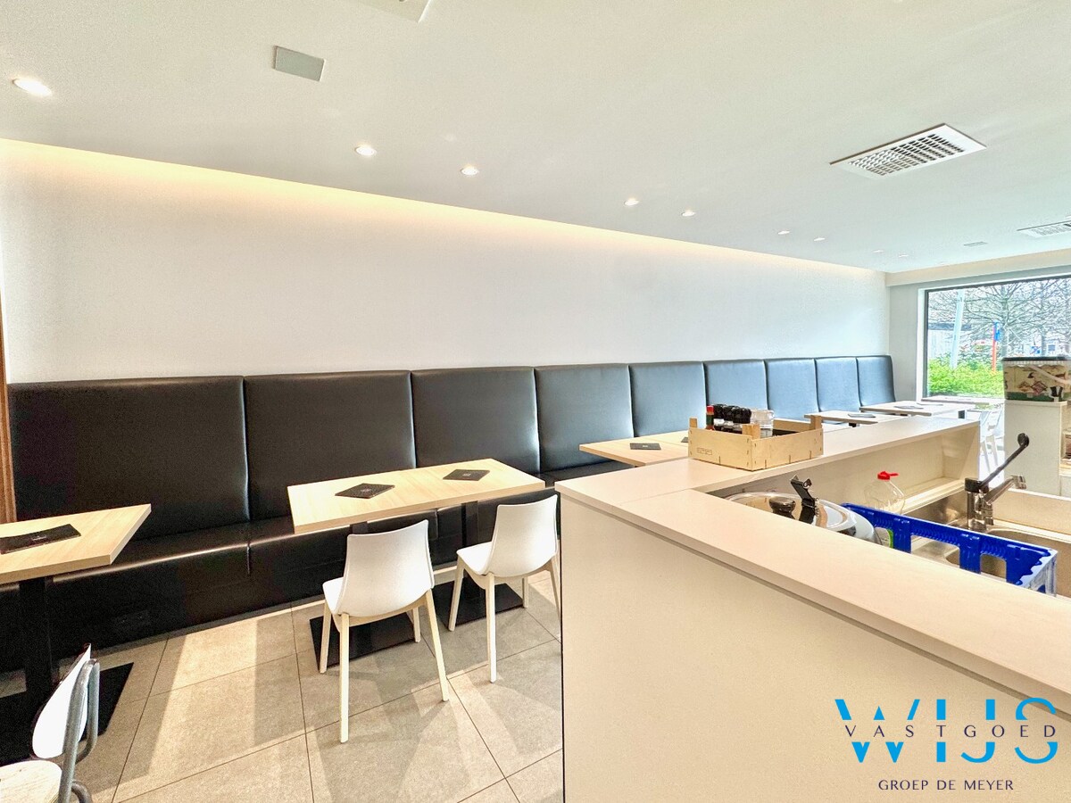 Instapklaar handelspand/lunchzaak in hartje Wachtebeke ! 